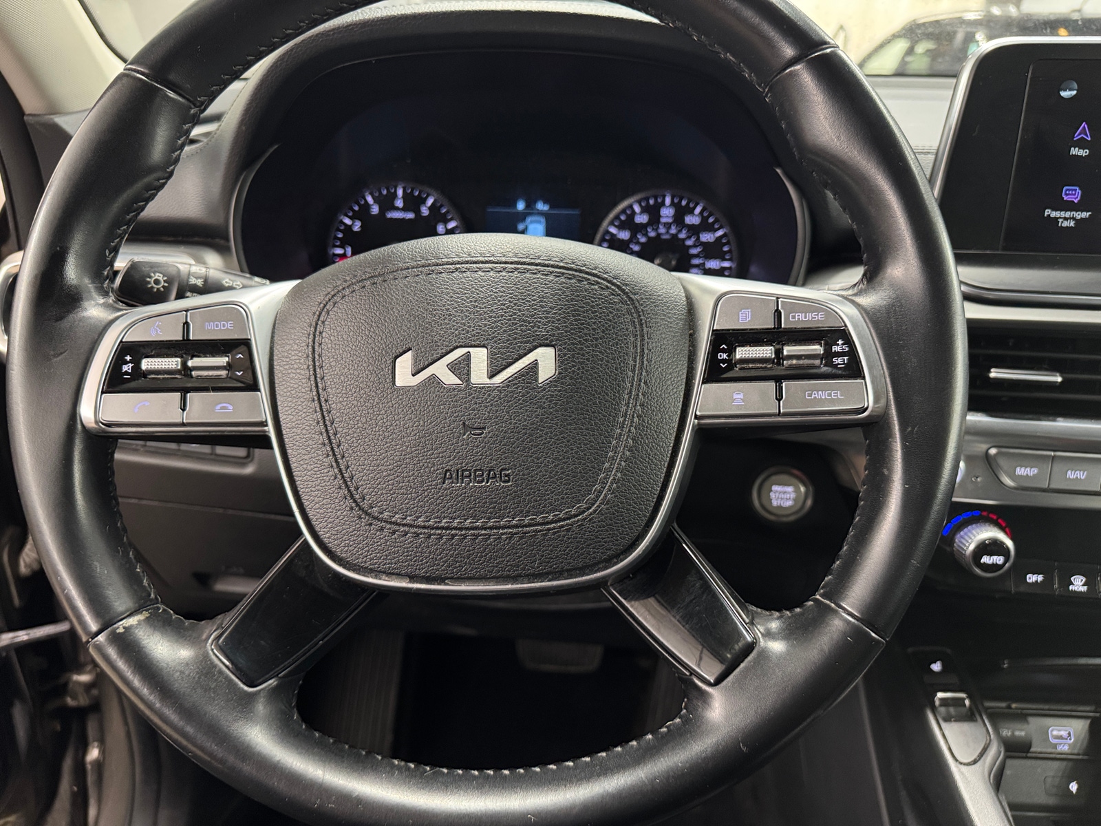 Thumbnail: 2022 Kia Telluride - 4