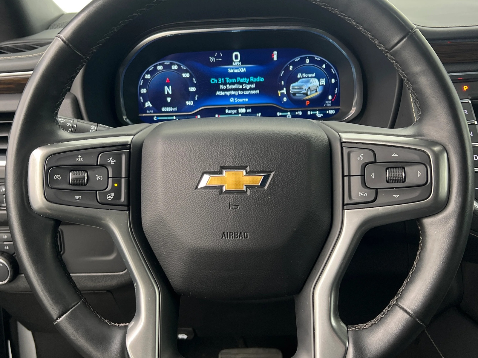 Thumbnail: 2023 Chevrolet Suburban - 4