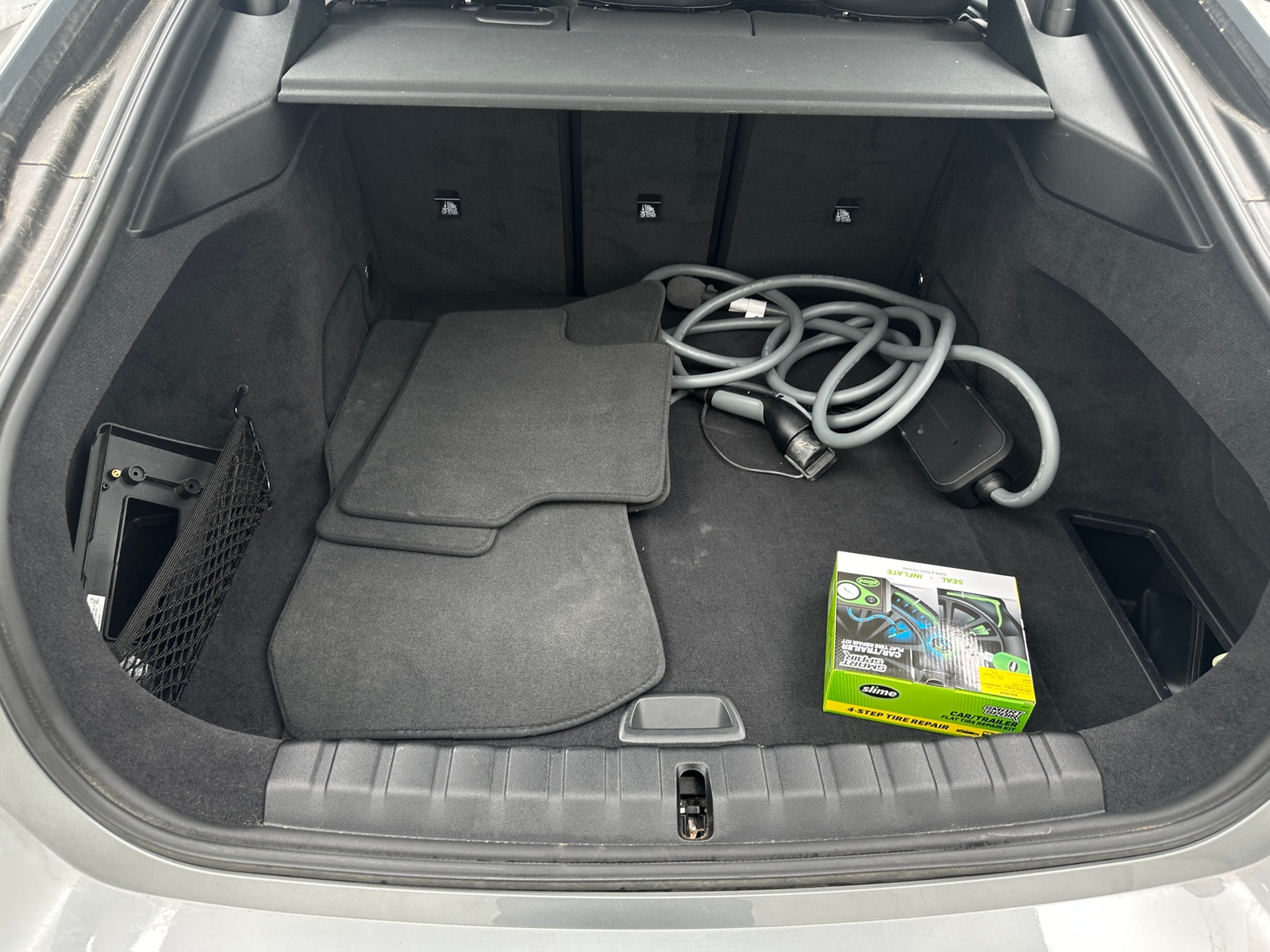 Thumbnail: 2023 BMW i4 - 6