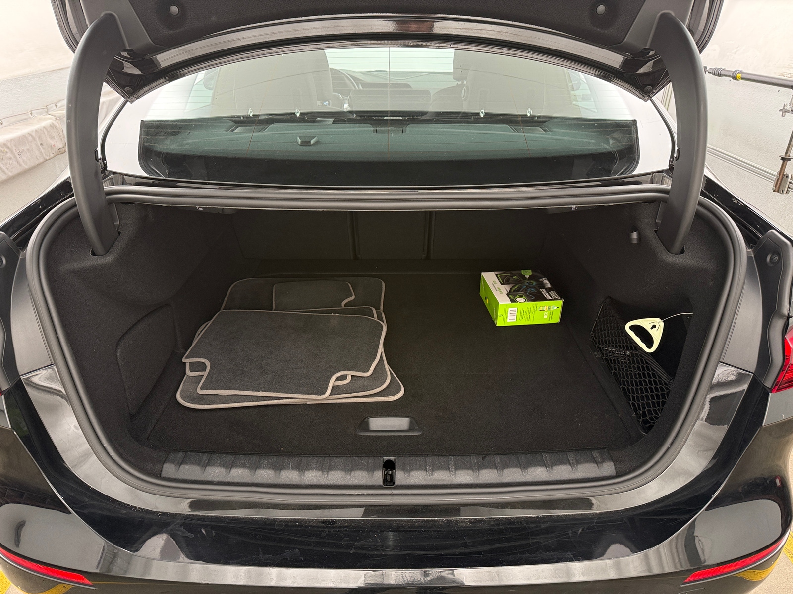 Thumbnail: 2024 BMW 2 Series - 6