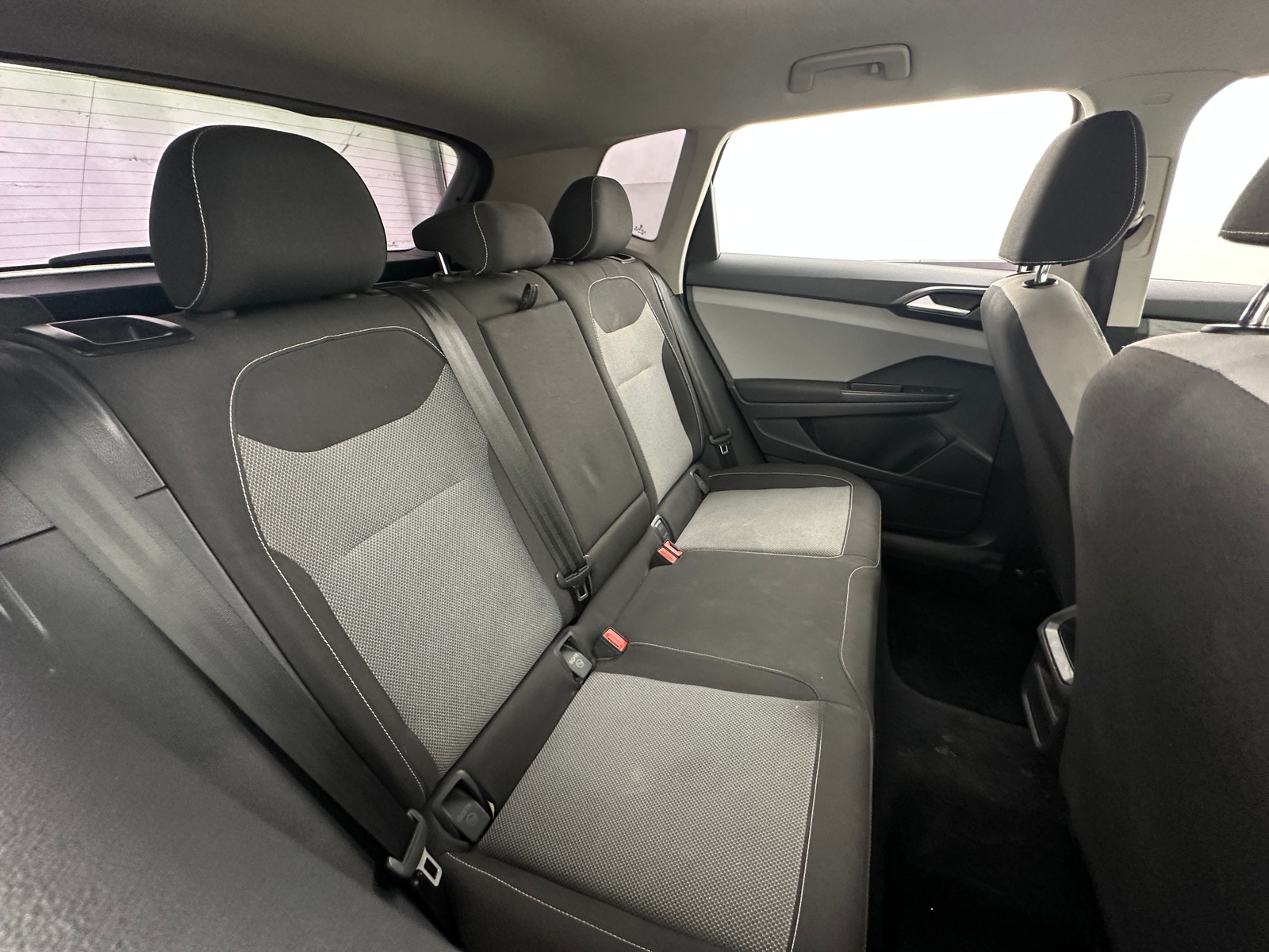 Thumbnail: 2022 Volkswagen Taos - 6