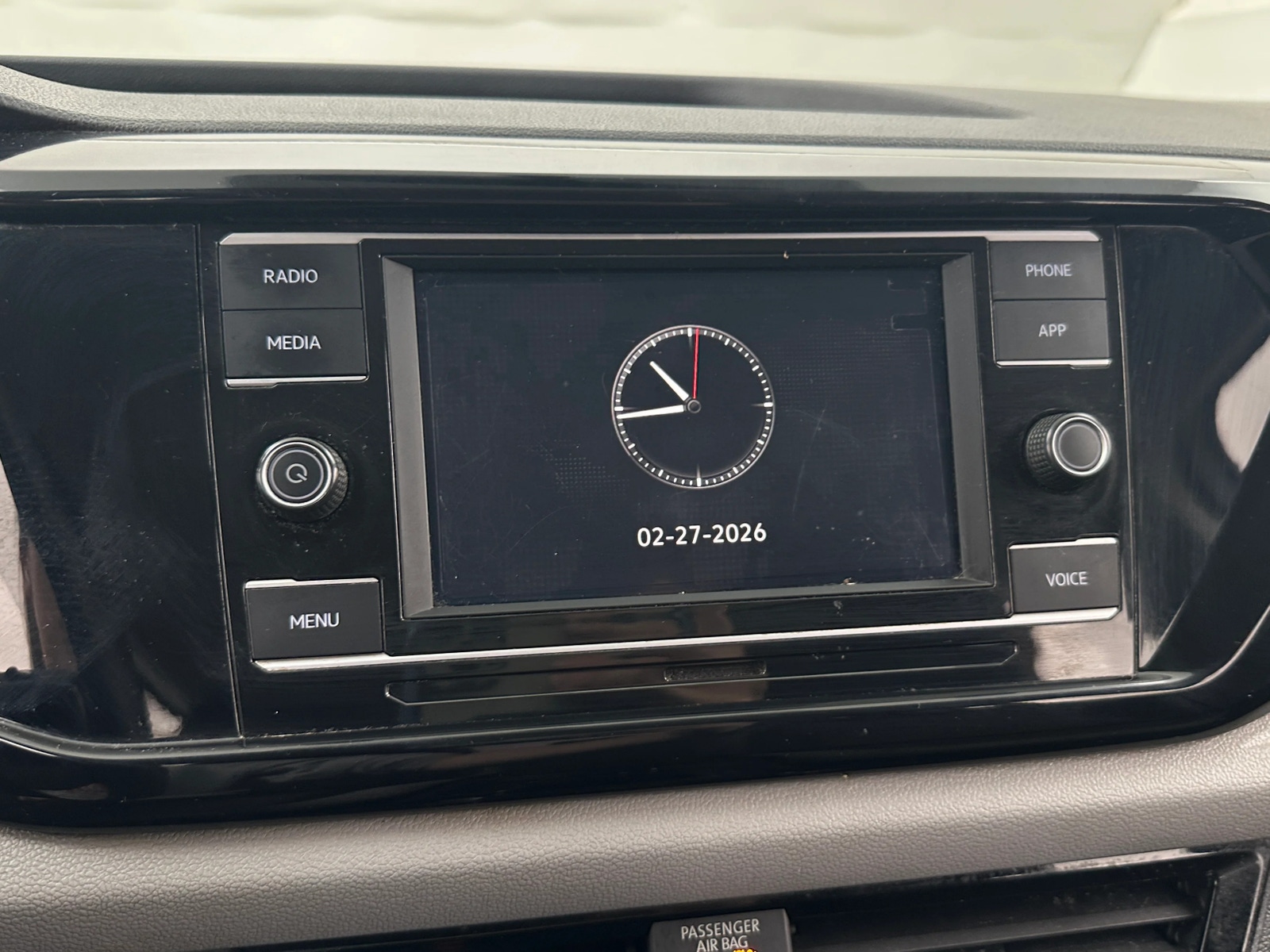 Thumbnail: 2022 Volkswagen Taos - 4