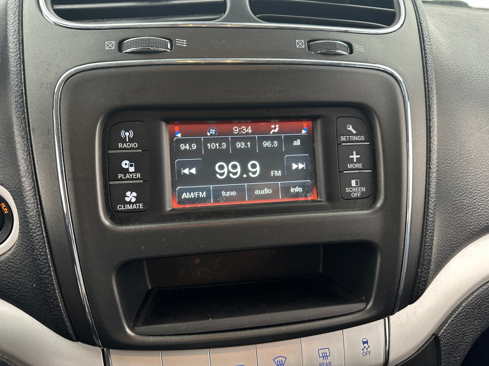 Thumbnail: 2020 Dodge Journey - 4