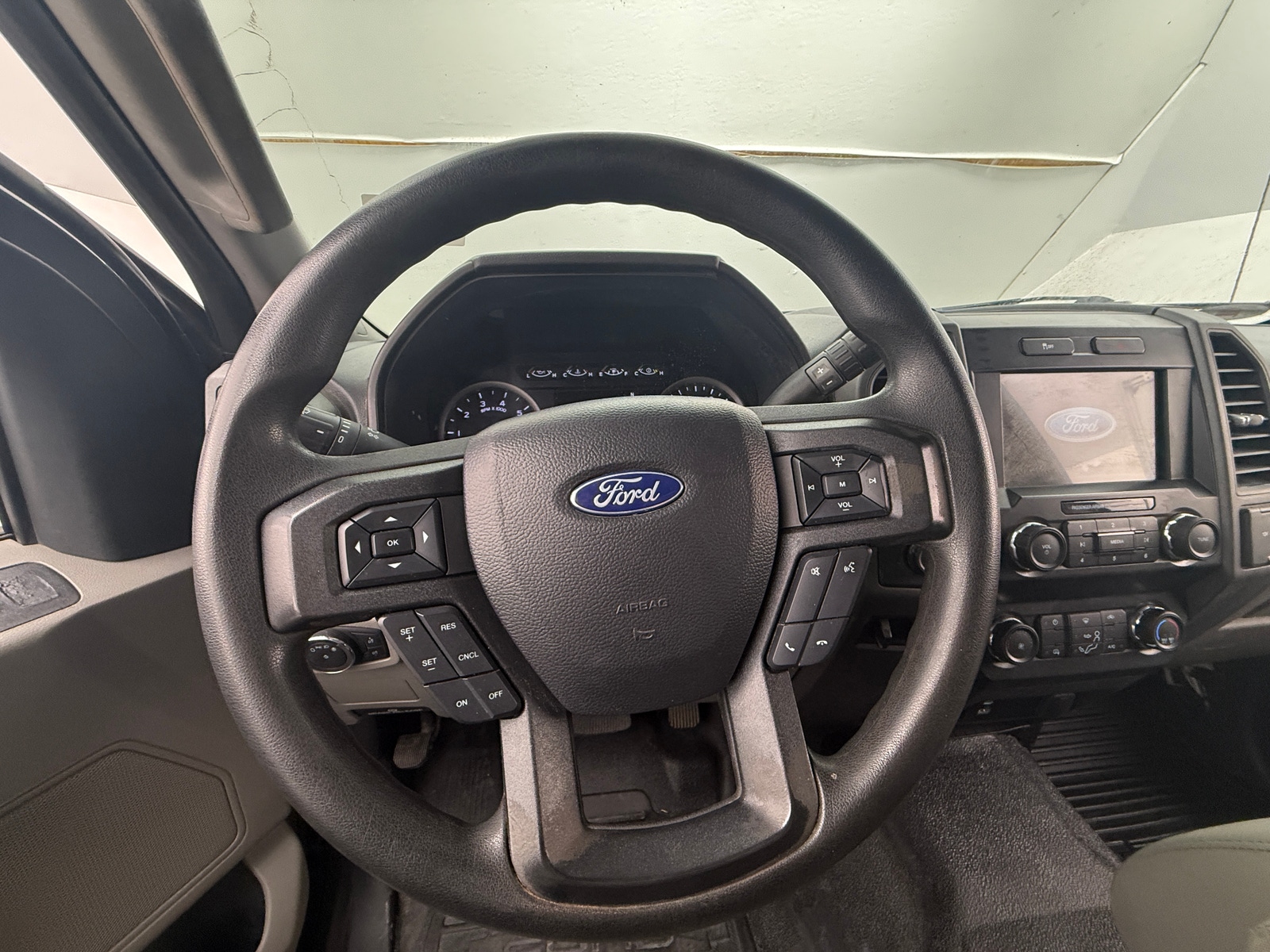 Thumbnail: 2021 Ford Econoline - 5