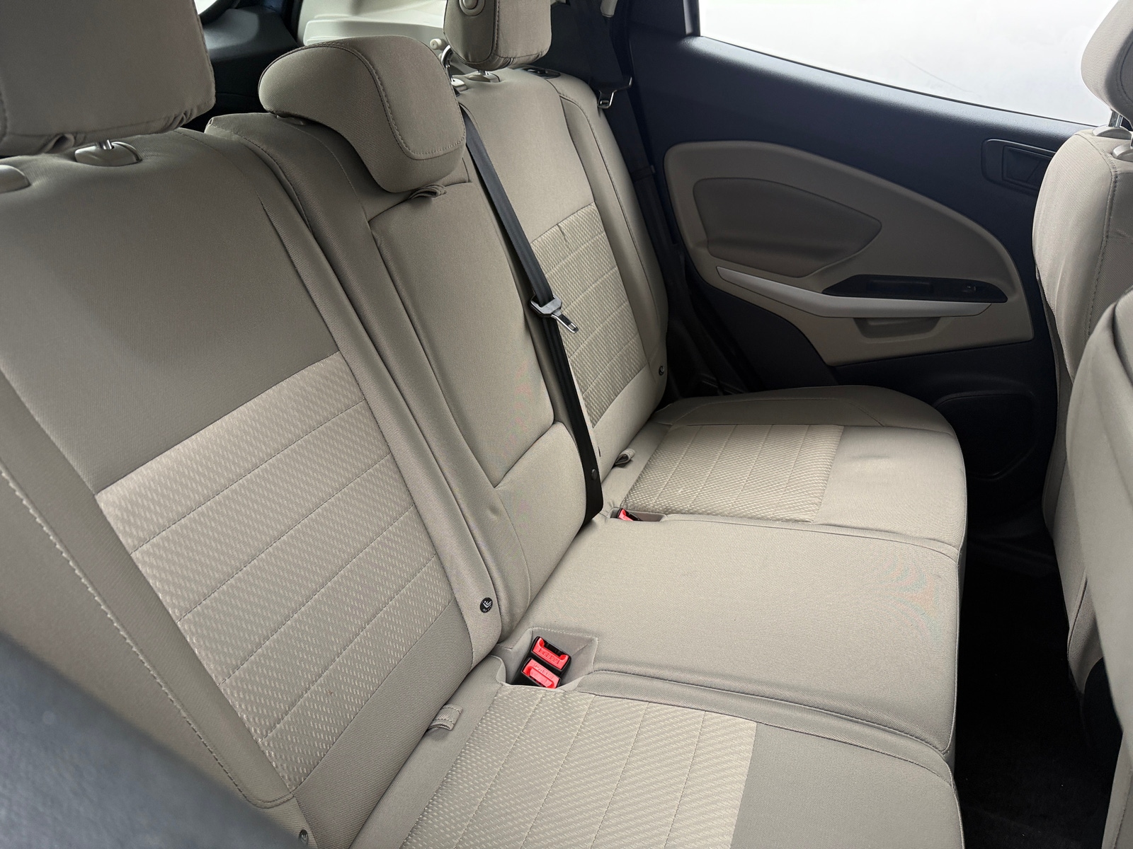 Thumbnail: 2022 Ford EcoSport - 6