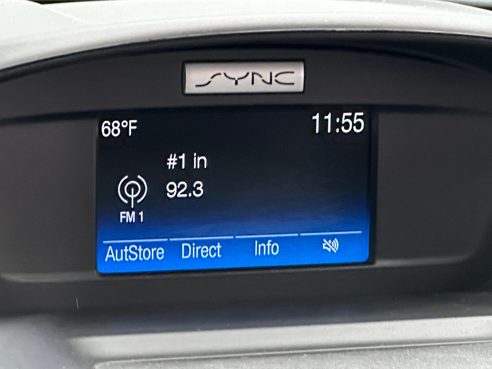 Thumbnail: 2017 Ford Escape - 4