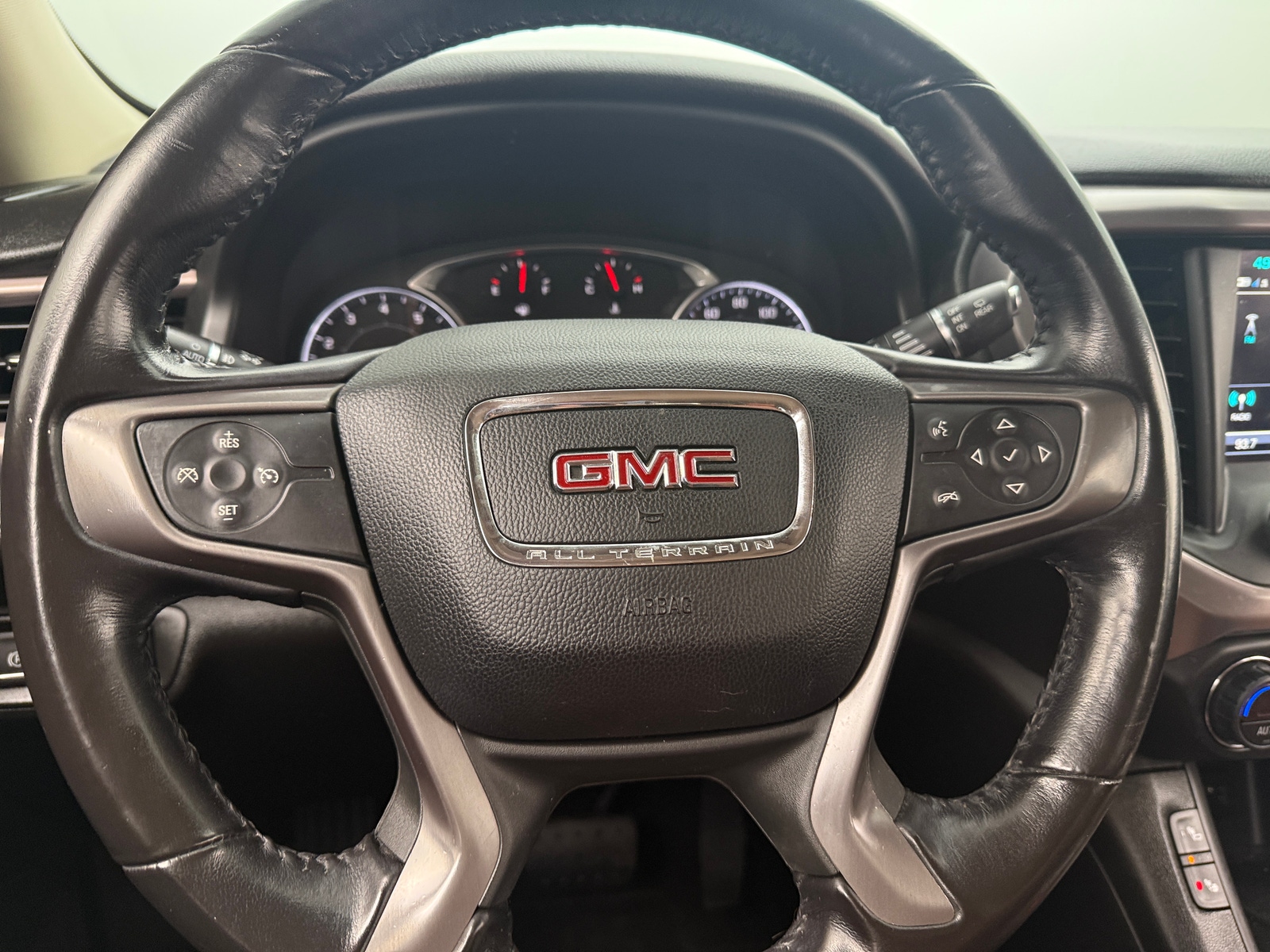 Thumbnail: 2019 GMC Acadia - 4