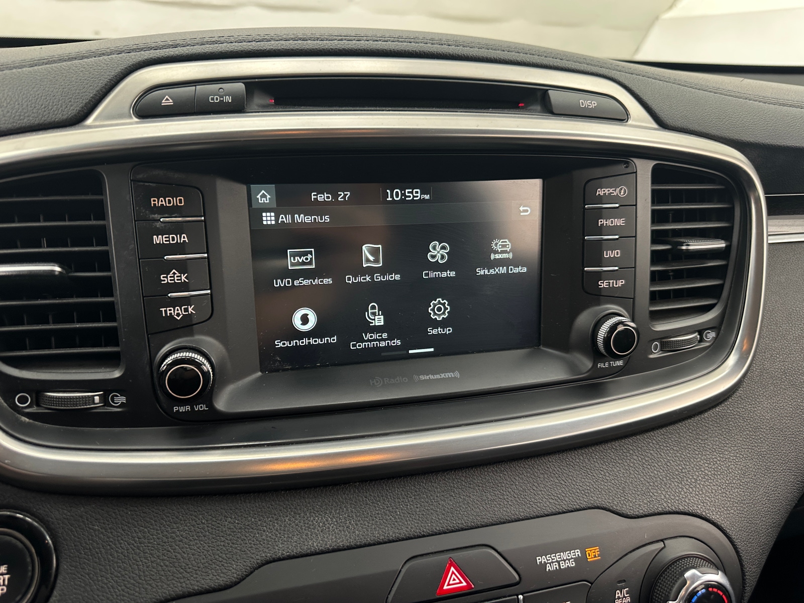 Thumbnail: 2017 Kia Sorento - 3