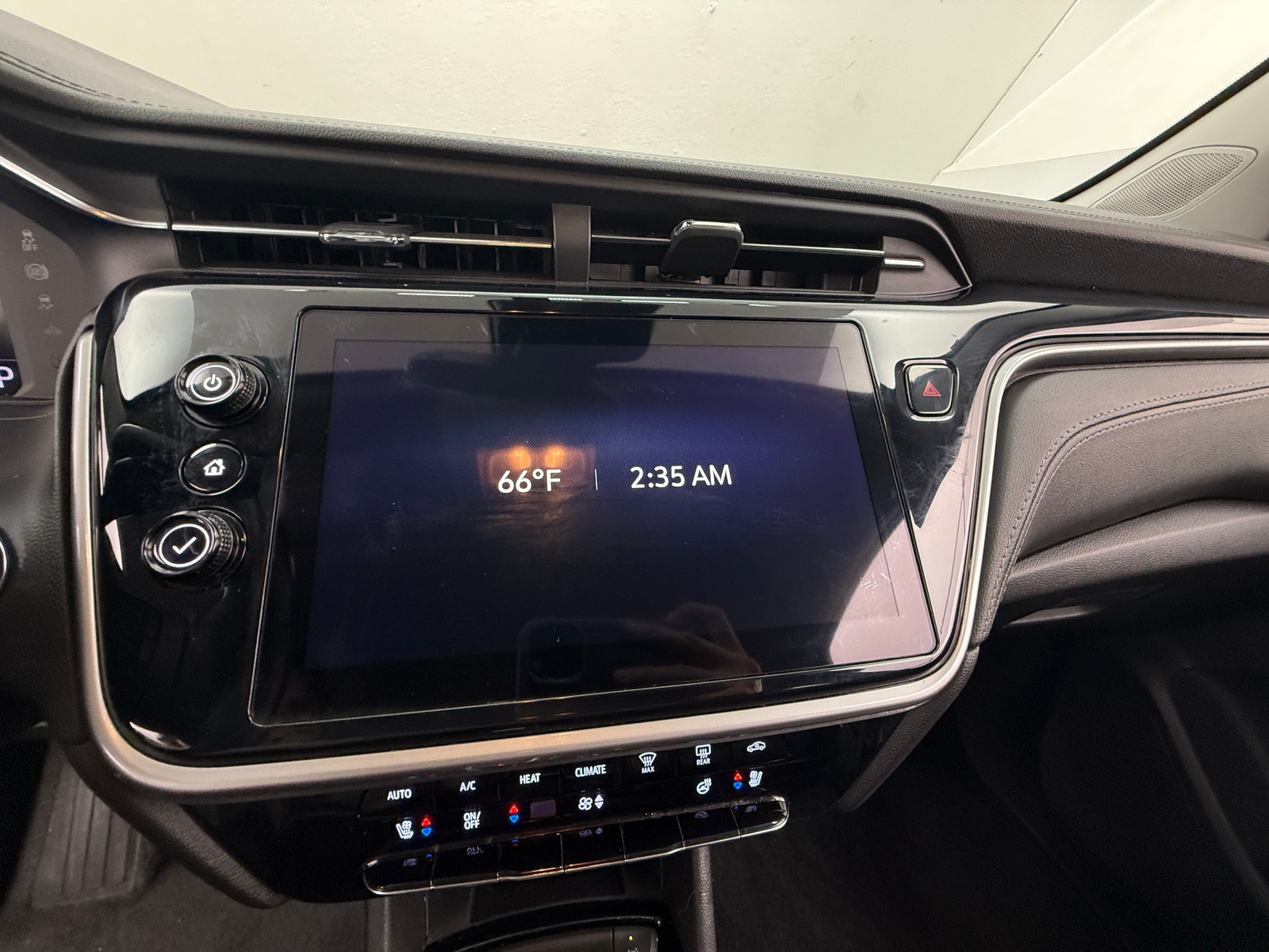 Thumbnail: 2022 Chevrolet Bolt EUV - 4