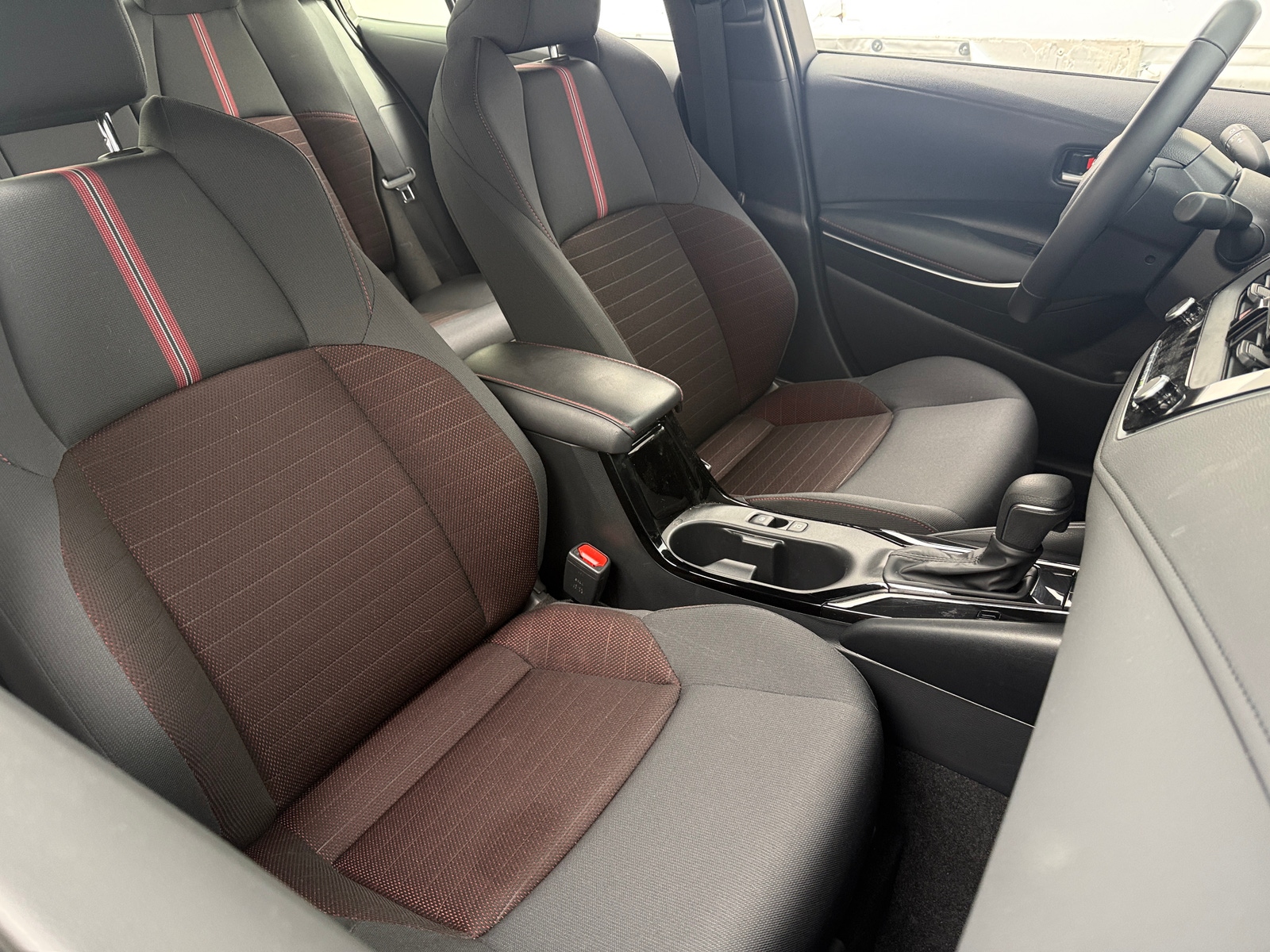 Thumbnail: 2025 Toyota Corolla - 2