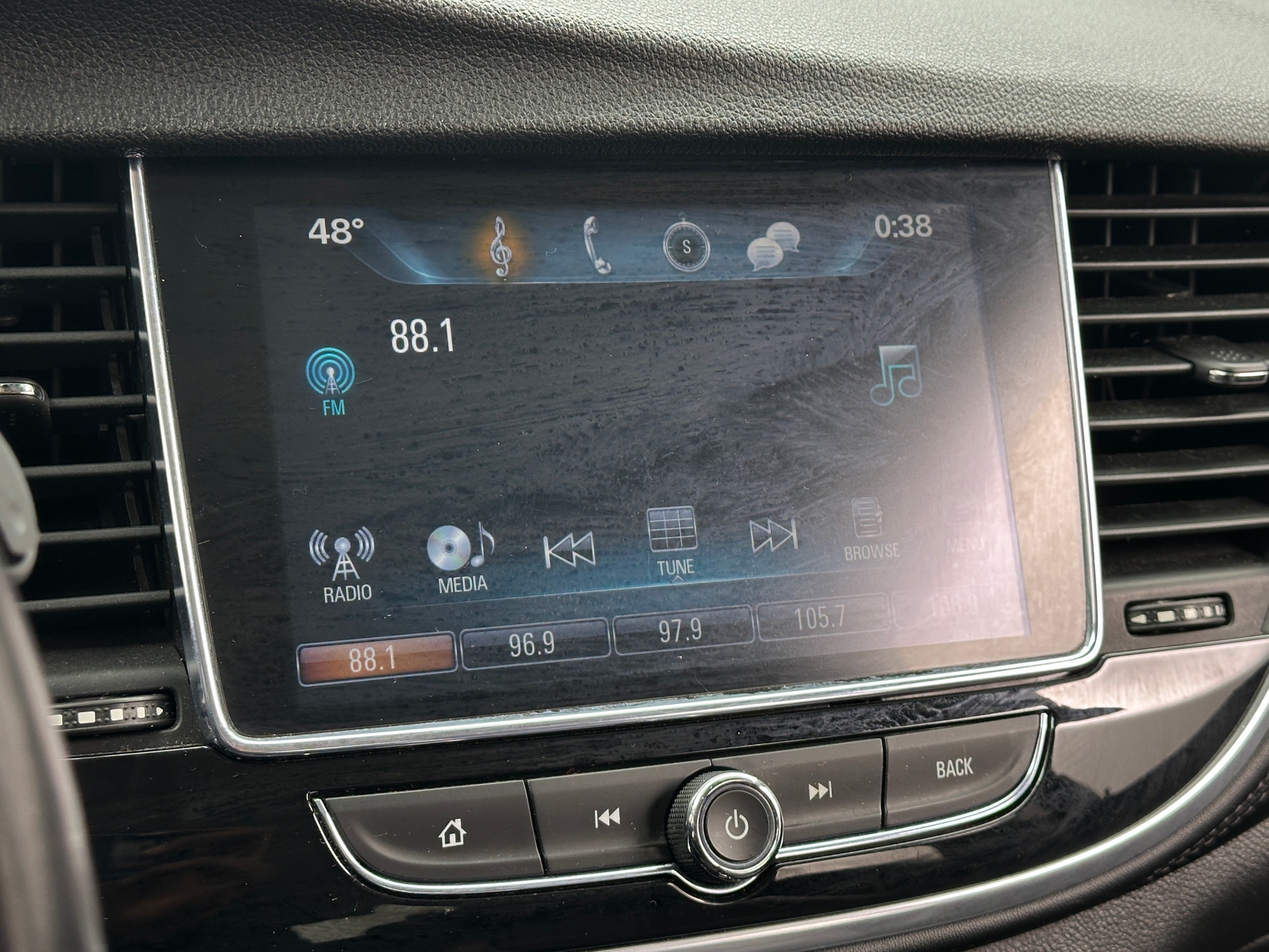 Thumbnail: 2020 Buick Encore - 3