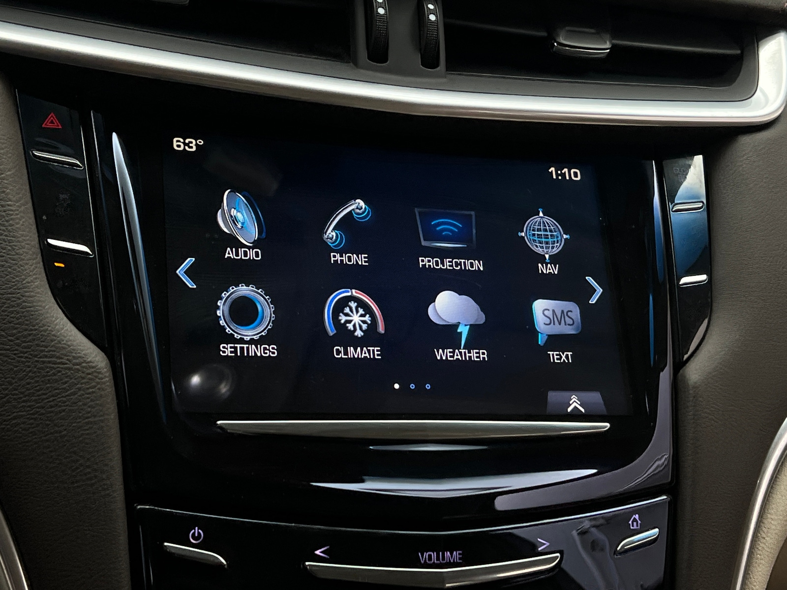 Thumbnail: 2017 Cadillac XTS - 3