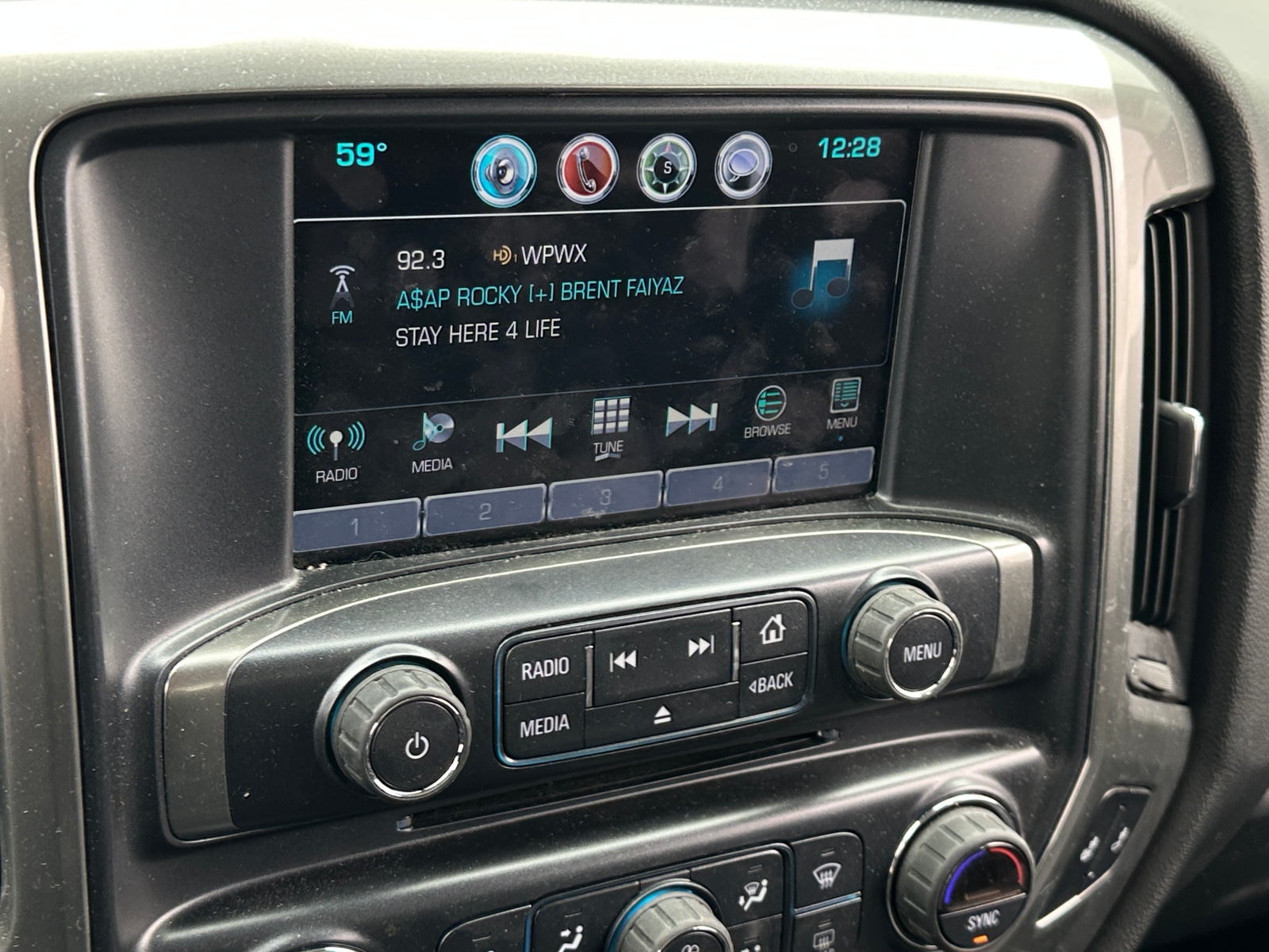 Thumbnail: 2017 Chevrolet Silverado 1500 - 4