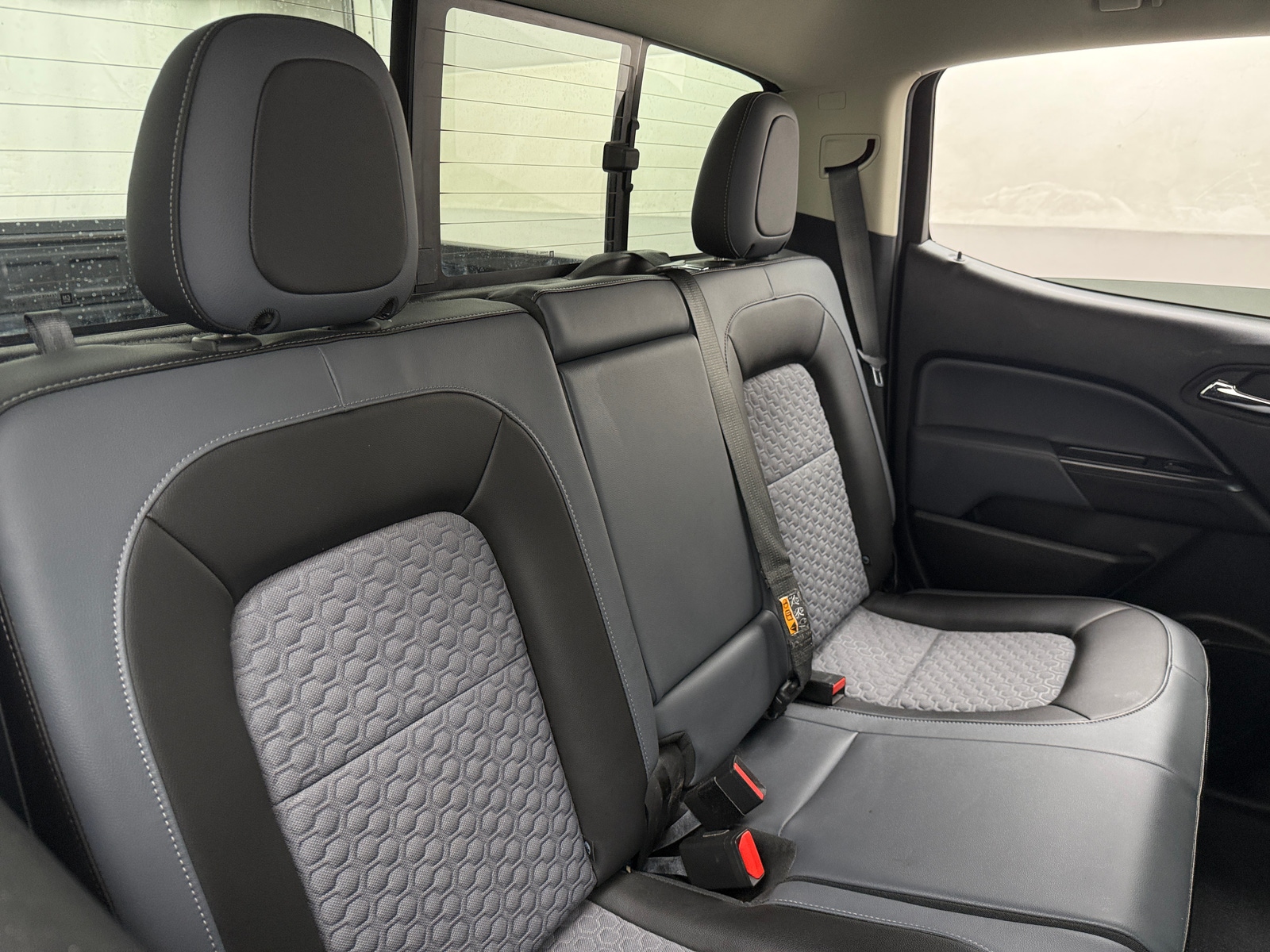 Thumbnail: 2022 Chevrolet Colorado - 5