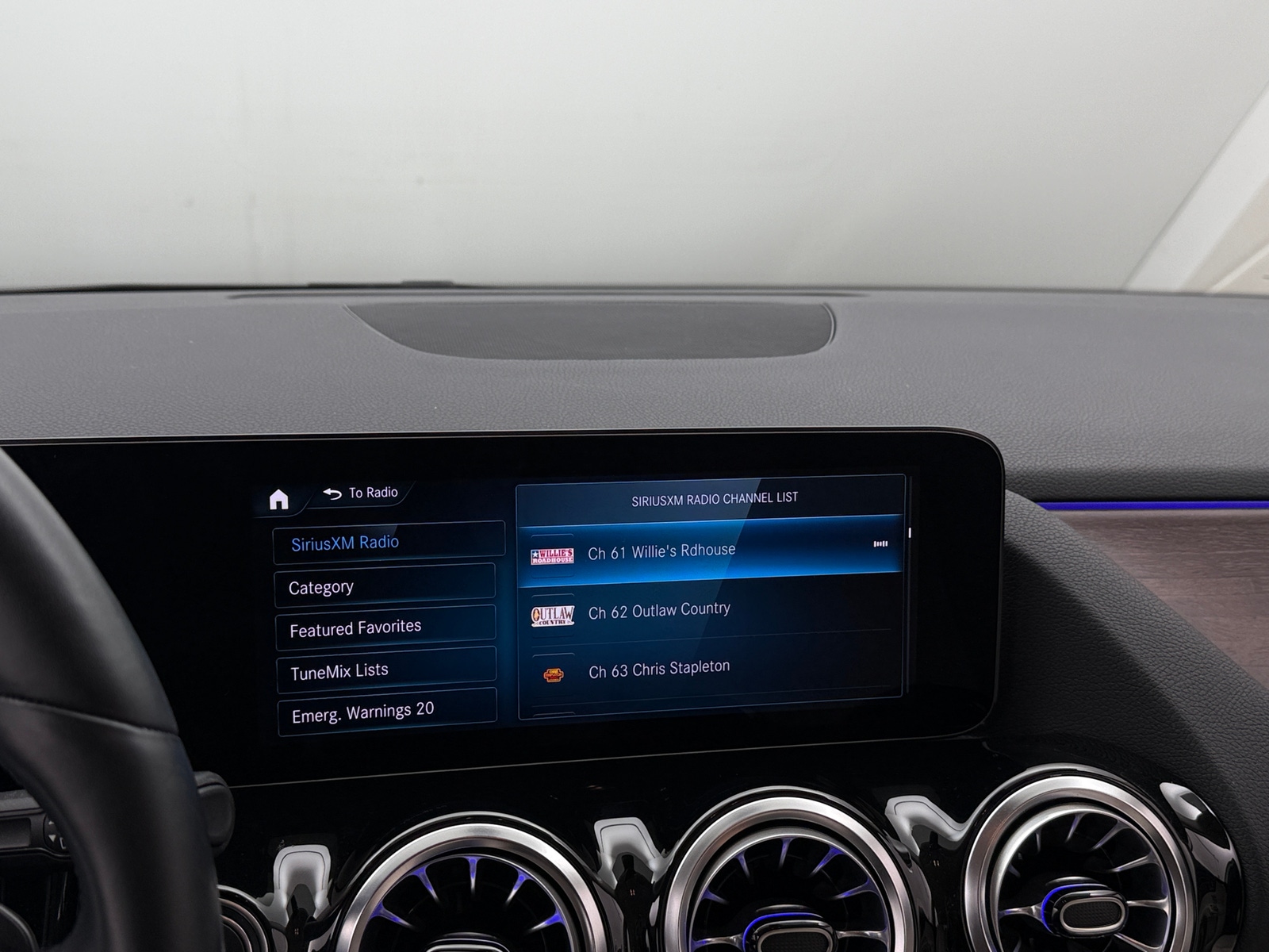 Thumbnail: 2023 Mercedes-Benz GLA - 3