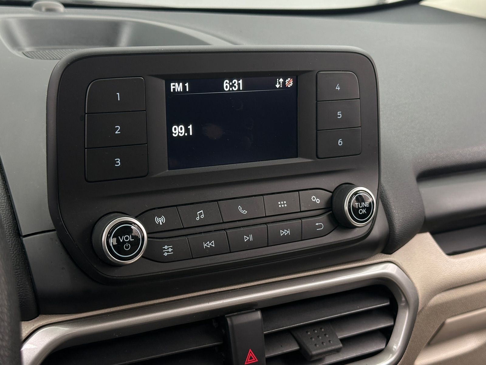 Thumbnail: 2021 Ford EcoSport - 4