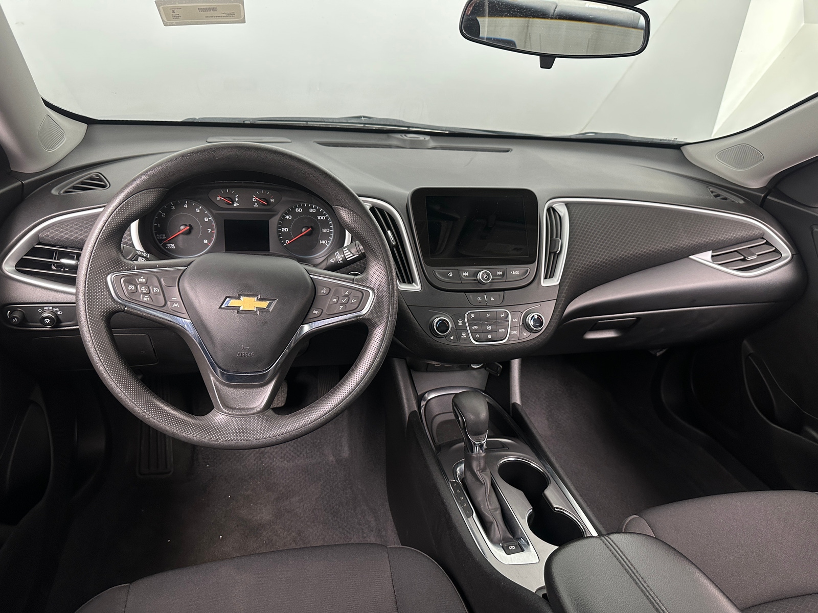 Thumbnail: 2023 Chevrolet Malibu - 3