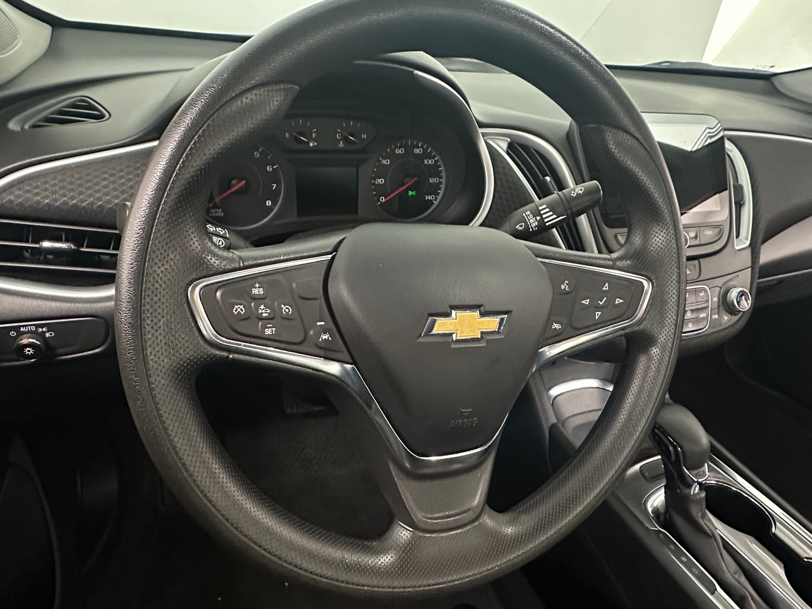 Thumbnail: 2023 Chevrolet Malibu - 5