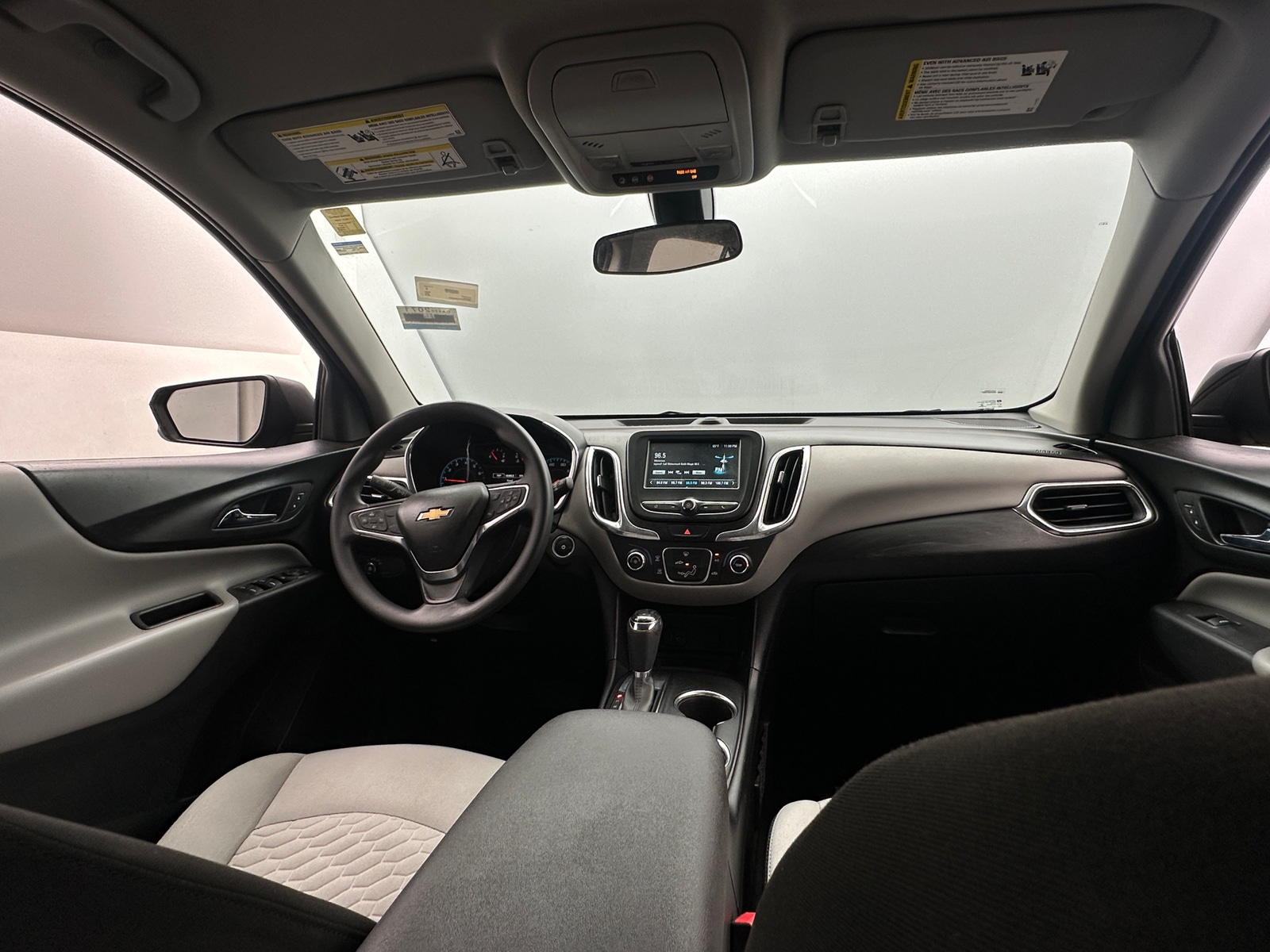 Thumbnail: 2018 Chevrolet Equinox - 3