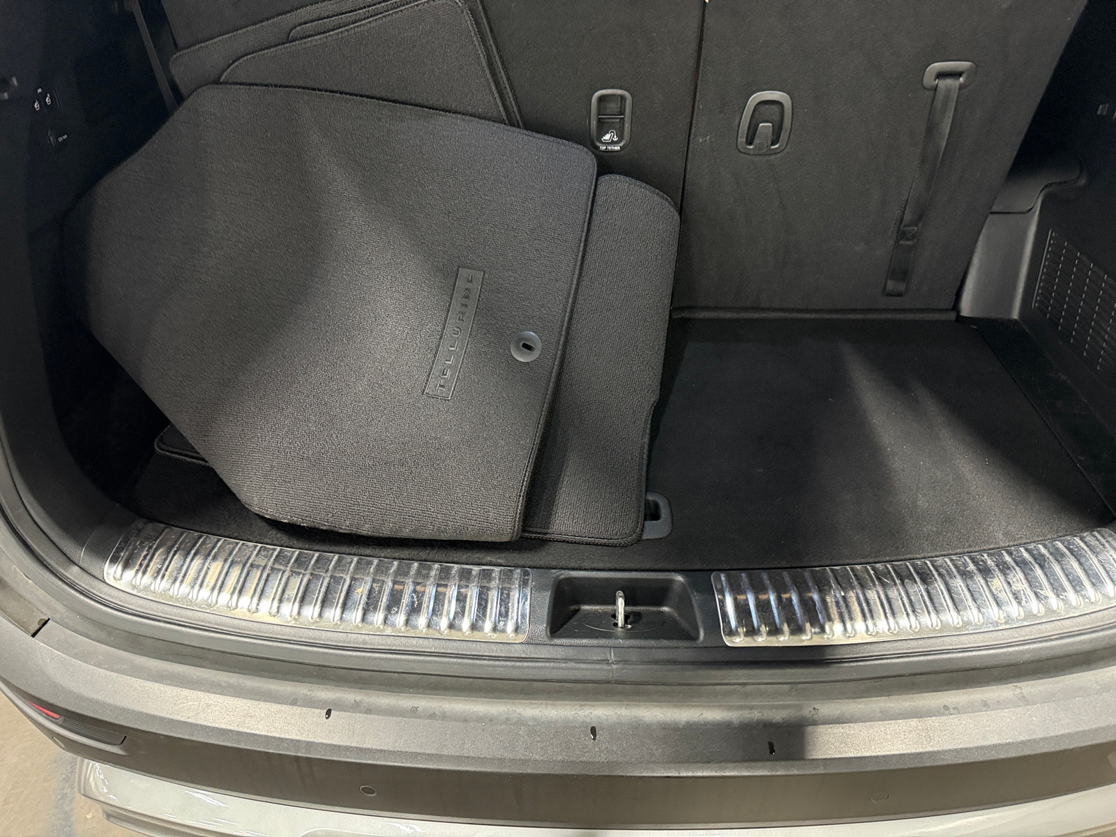 Thumbnail: 2021 Kia Telluride - 6