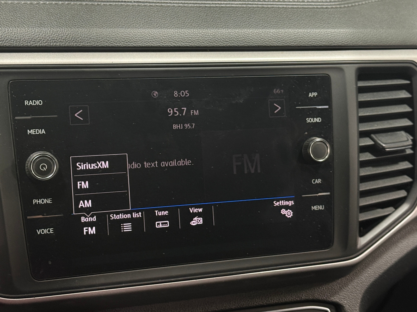 Thumbnail: 2021 Volkswagen Atlas - 4