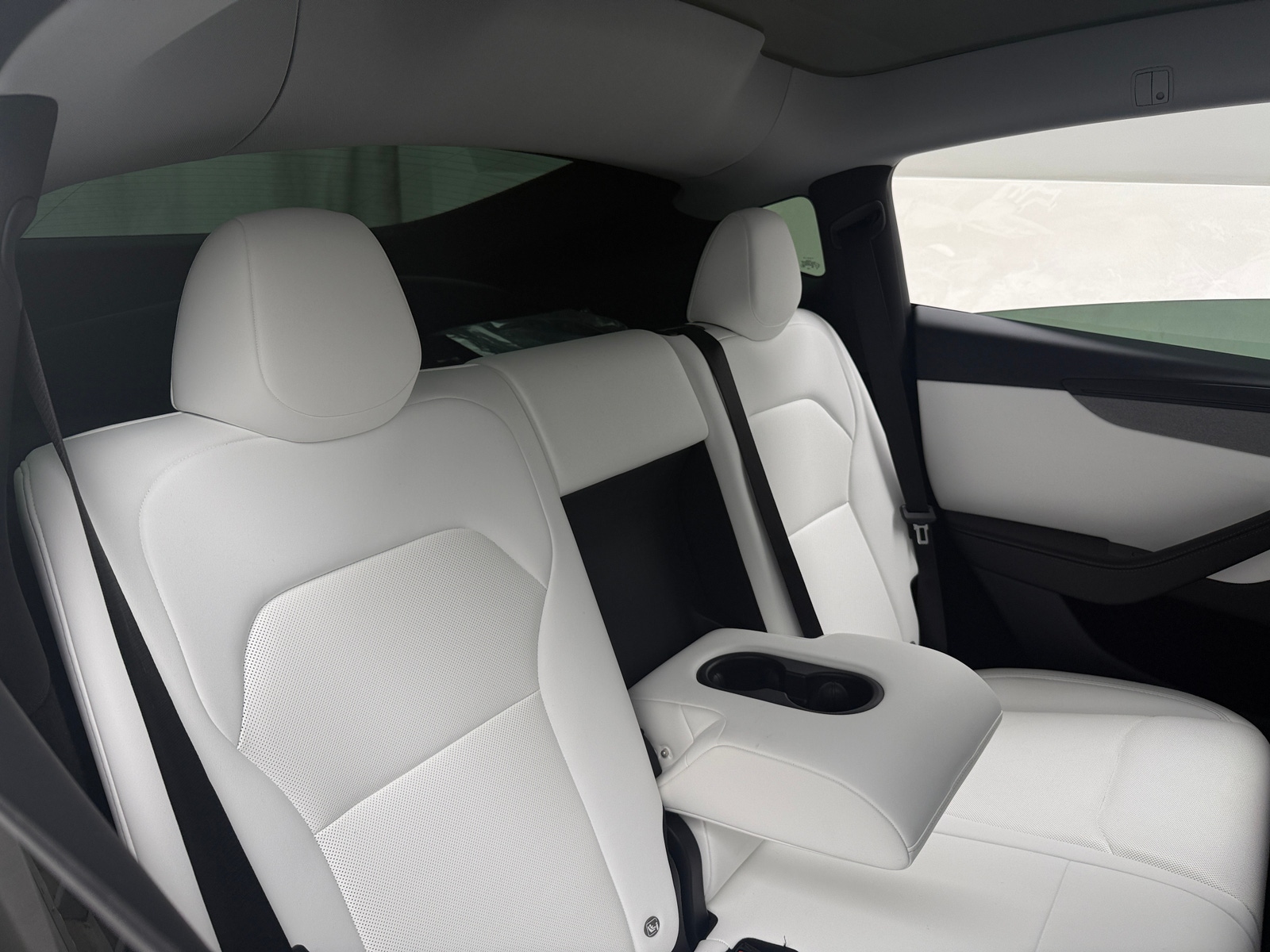 Thumbnail: 2026 Tesla Model Y - 5