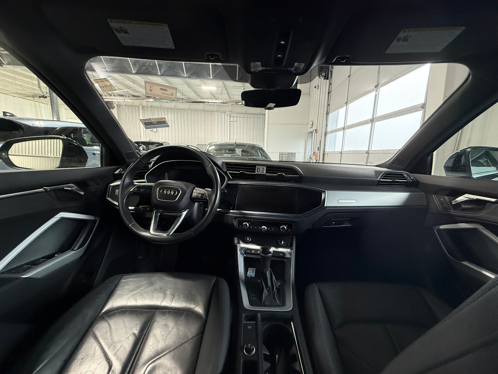 Thumbnail: 2023 Audi Q3 - 2