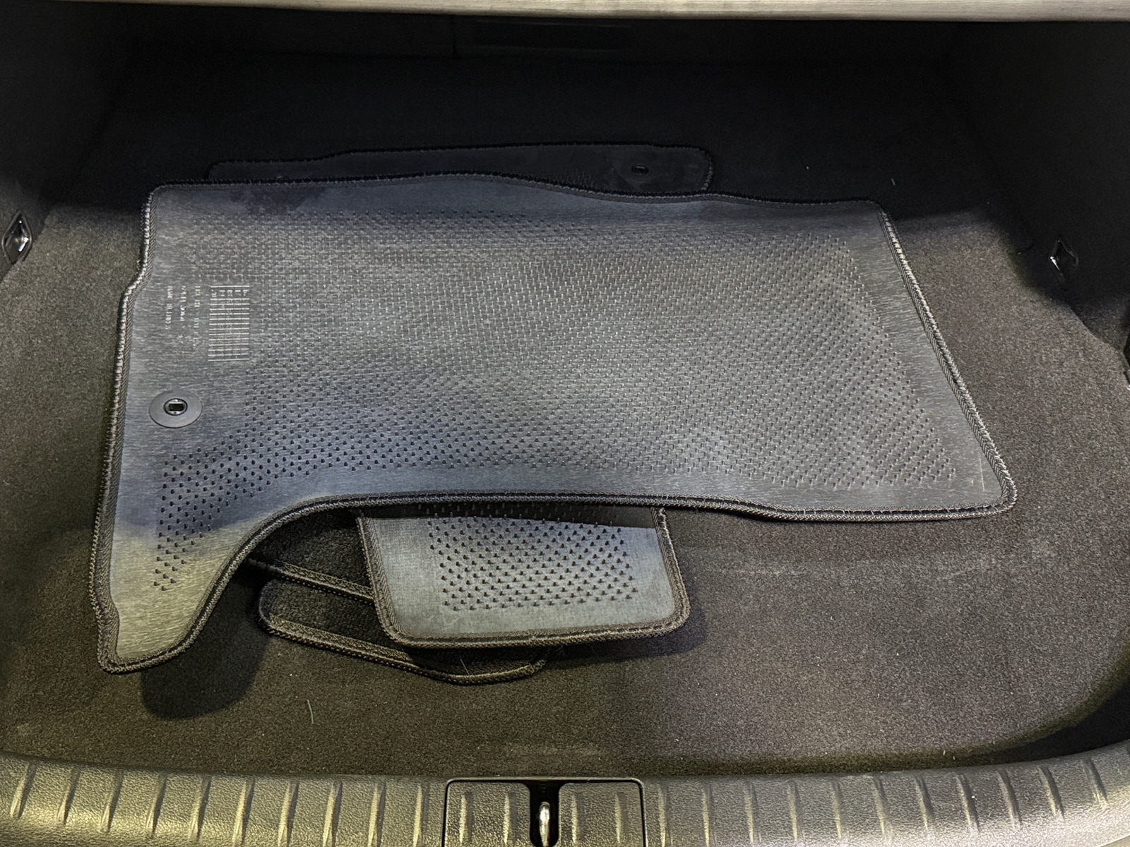 Thumbnail: 2023 Genesis G70 - 6