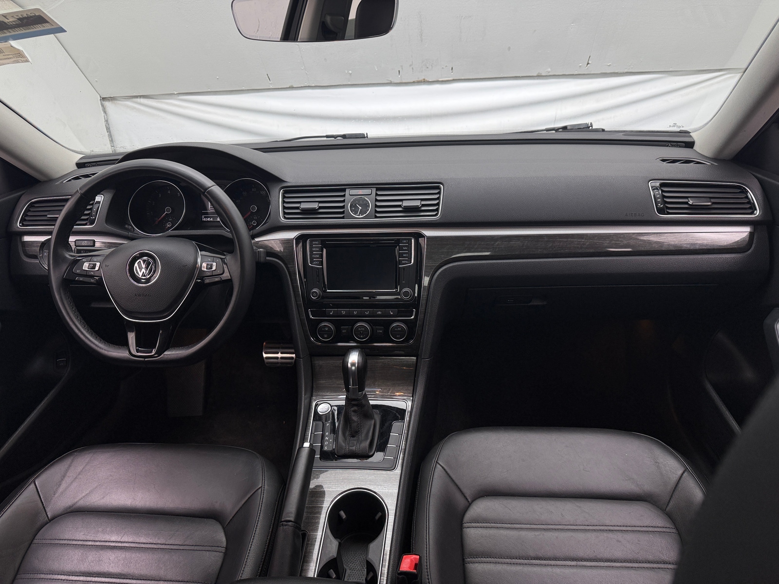 Thumbnail: 2016 Volkswagen Passat - 2