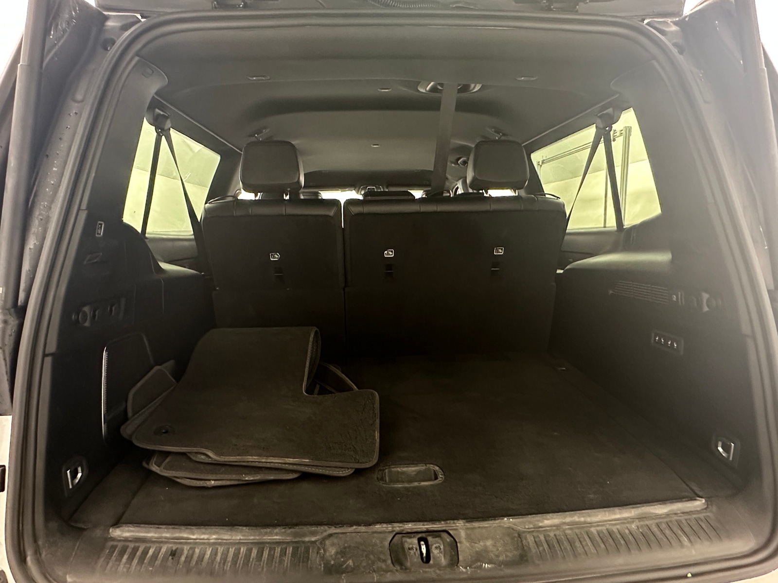 Thumbnail: 2024 Jeep Wagoneer - 6