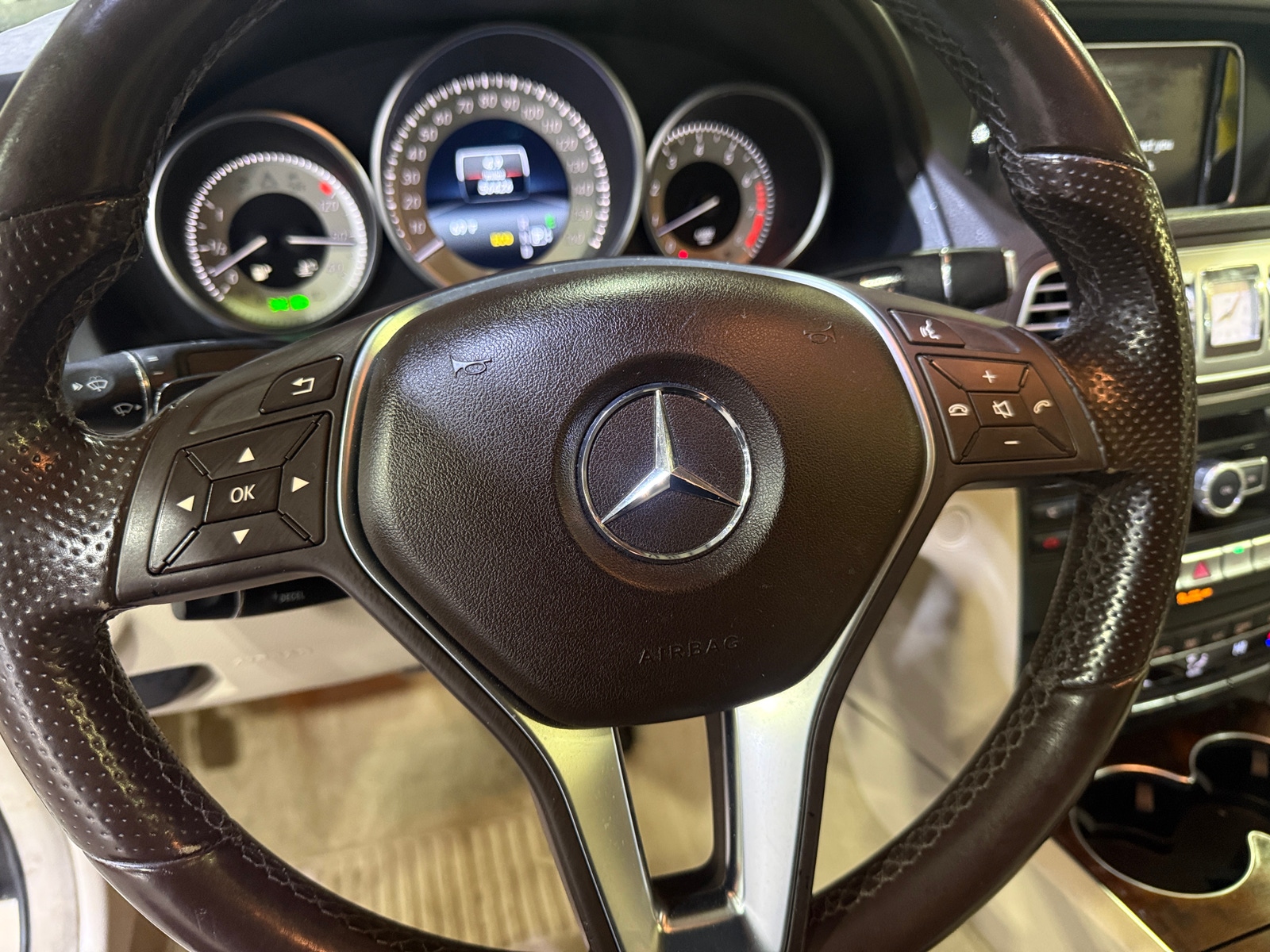 Thumbnail: 2014 Mercedes-Benz E-Class - 4