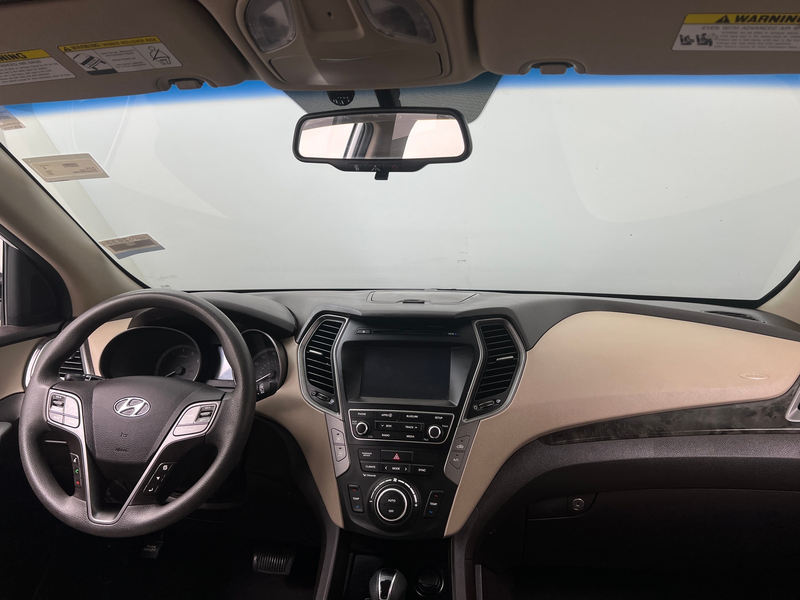 Thumbnail: 2017 Hyundai Santa Fe - 3