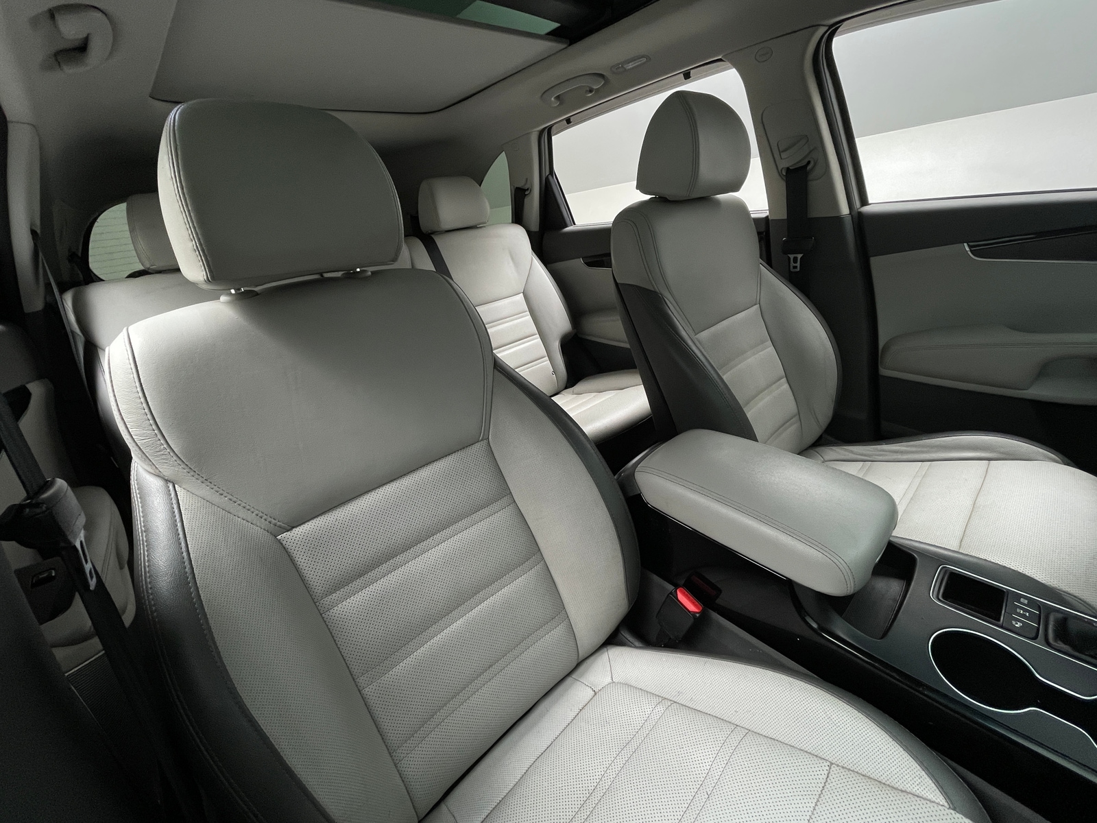 Thumbnail: 2018 Kia Sorento - 2