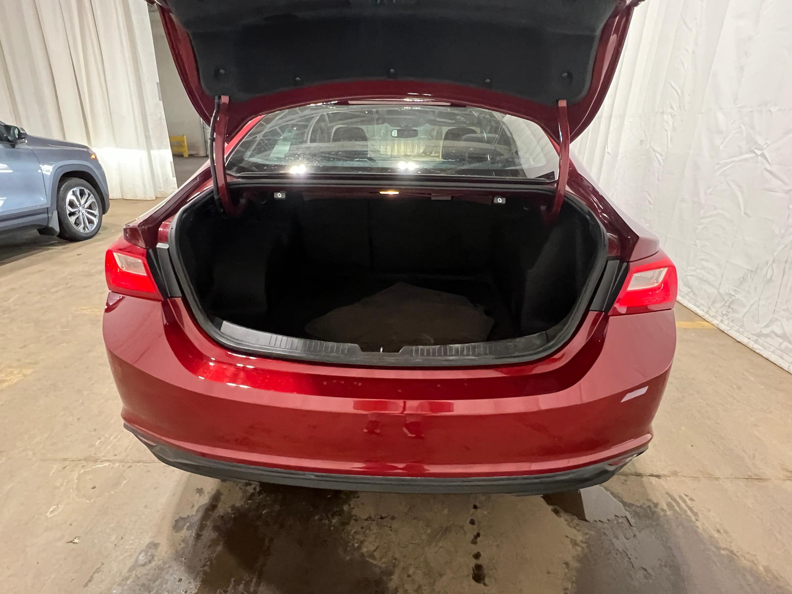 Thumbnail: 2018 Chevrolet Malibu - 7