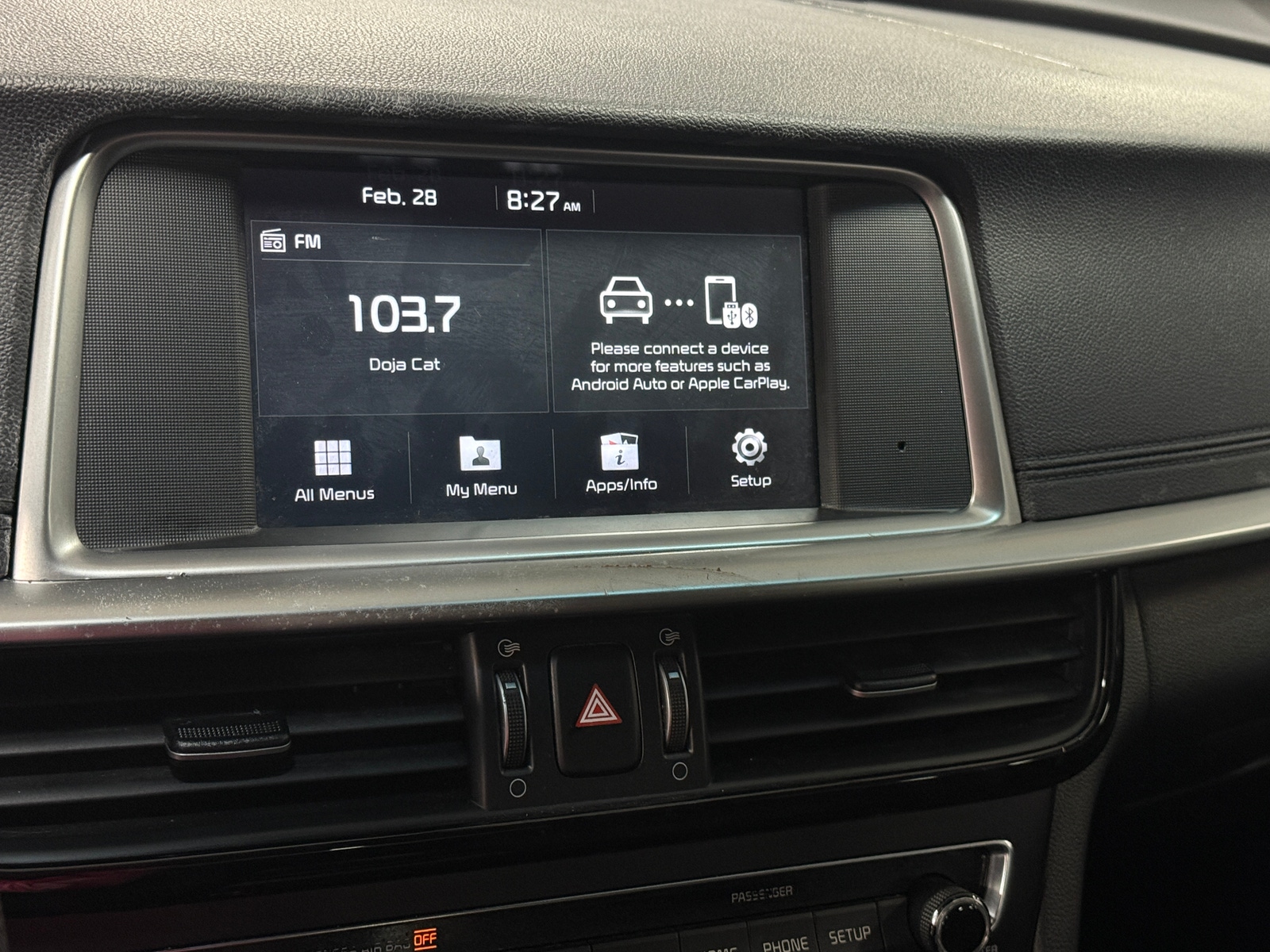 Thumbnail: 2020 Kia Optima - 4