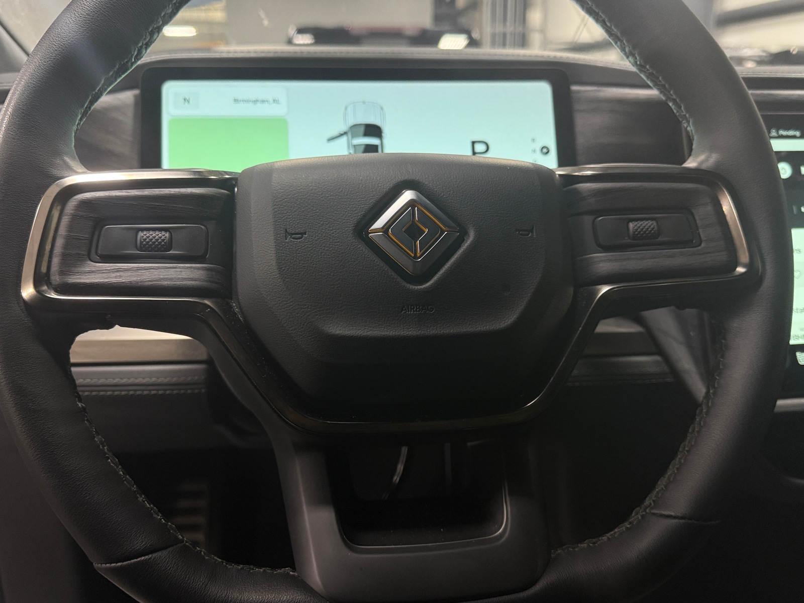 Thumbnail: 2022 Rivian R1T - 4