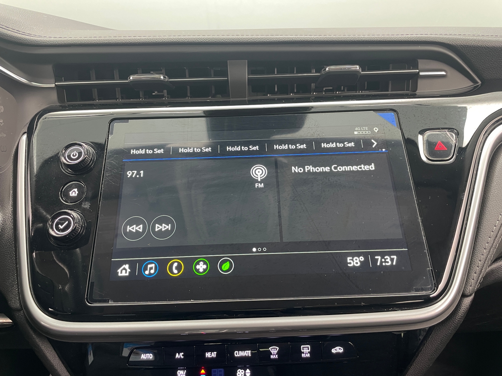 Thumbnail: 2023 Chevrolet Bolt EUV - 4