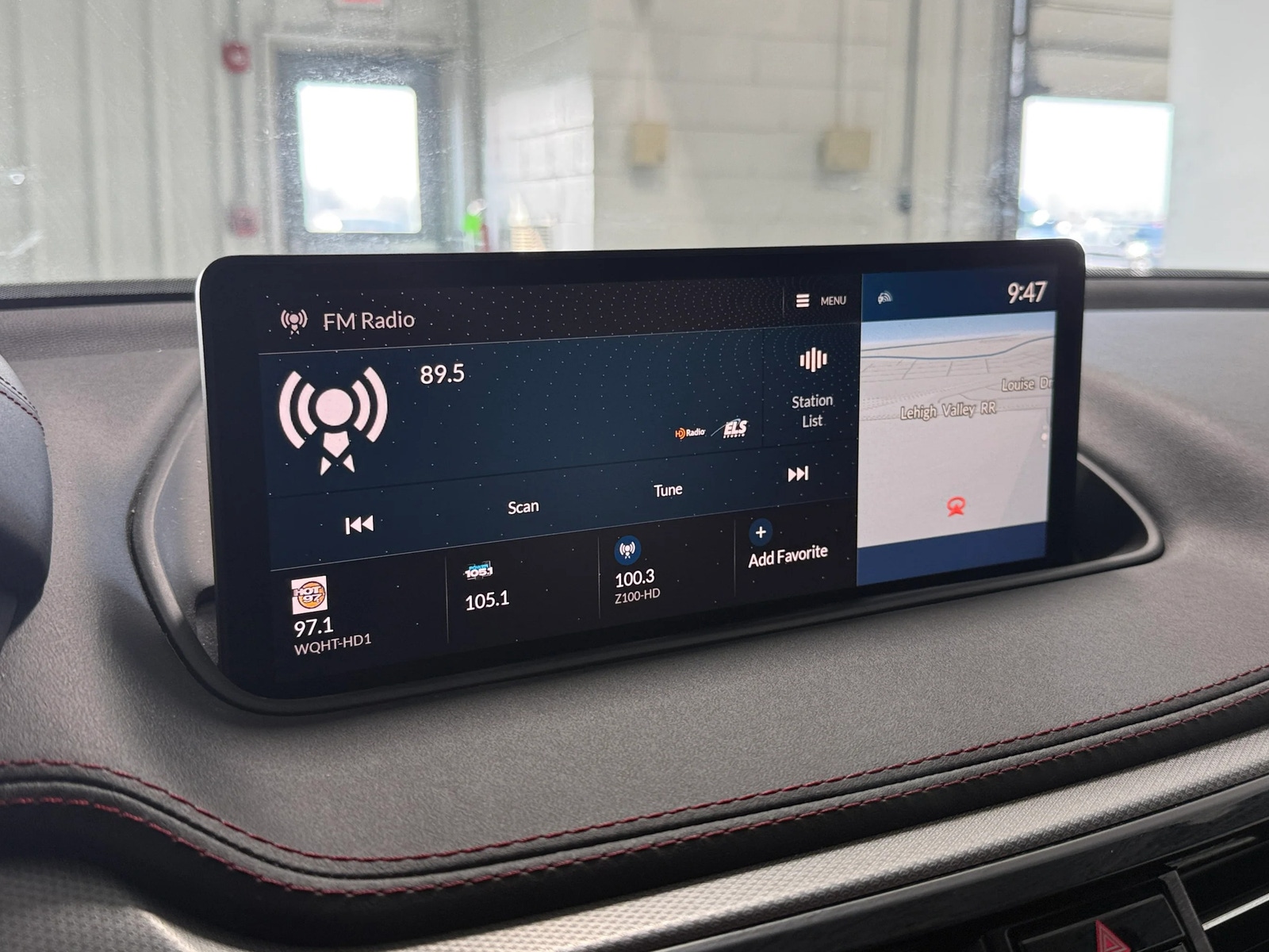 Thumbnail: 2023 Acura MDX - 3