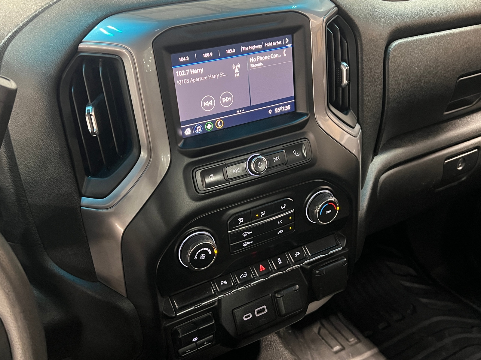 Thumbnail: 2022 Chevrolet Silverado 2500 - 3