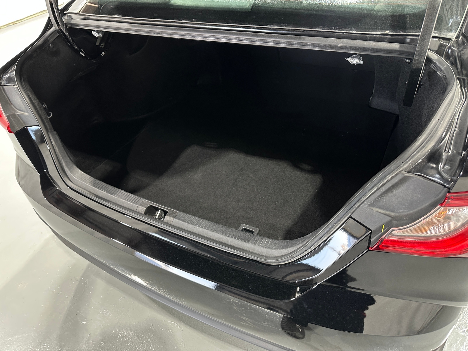 Thumbnail: 2025 Toyota Camry - 7