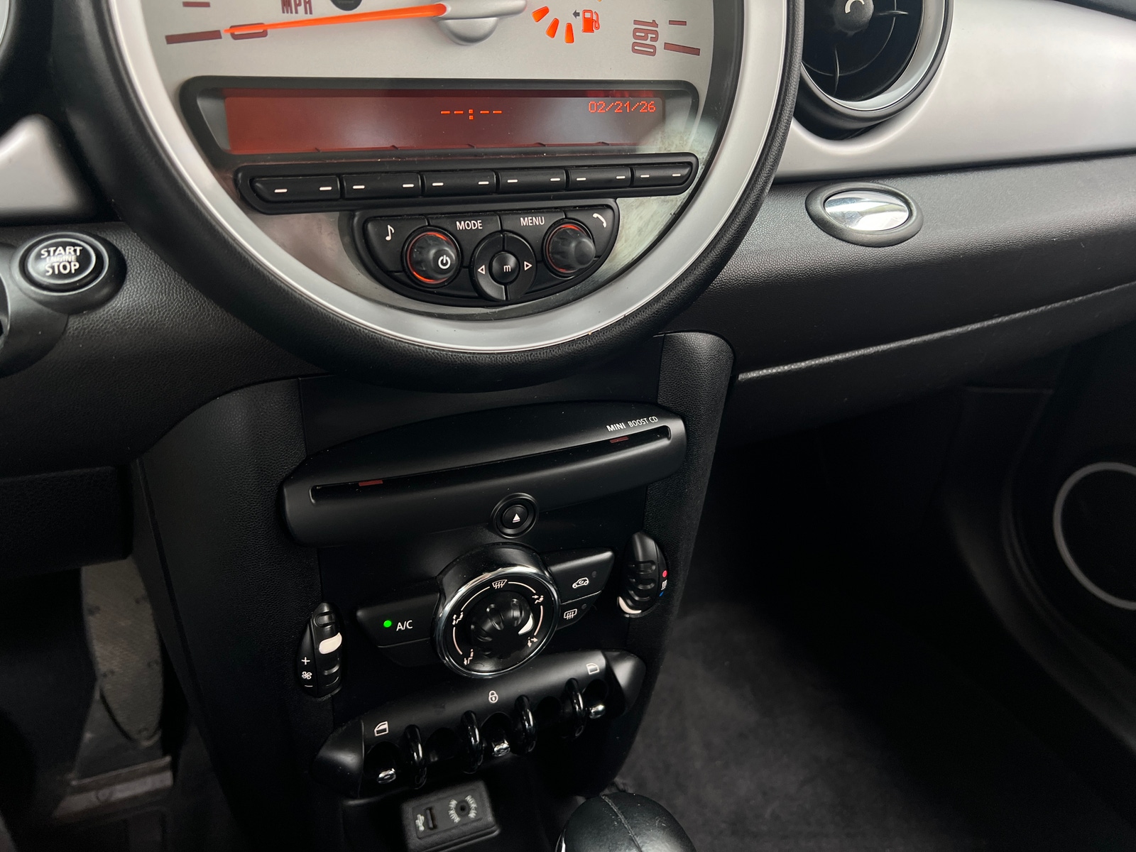 Thumbnail: 2013 MINI Cooper Hardtop - 2