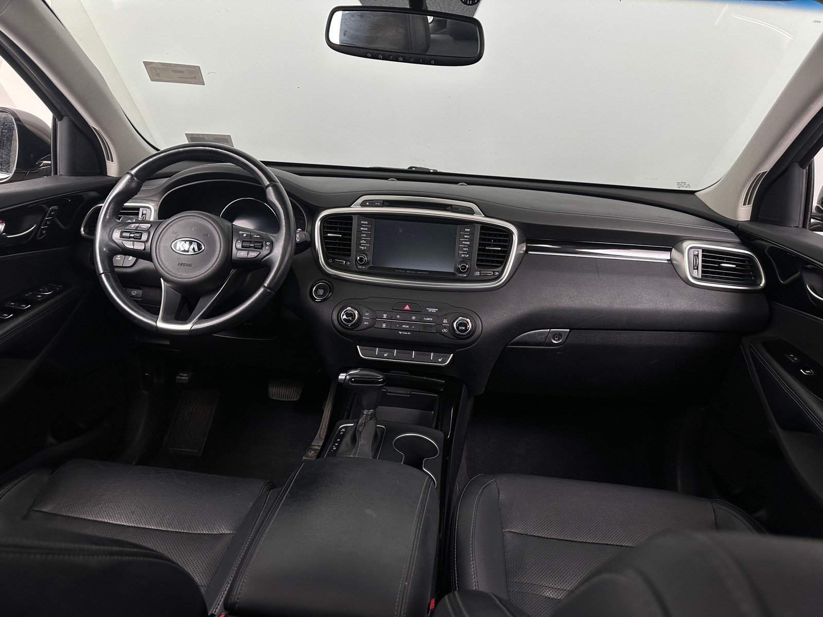 Thumbnail: 2016 Kia Sorento - 2