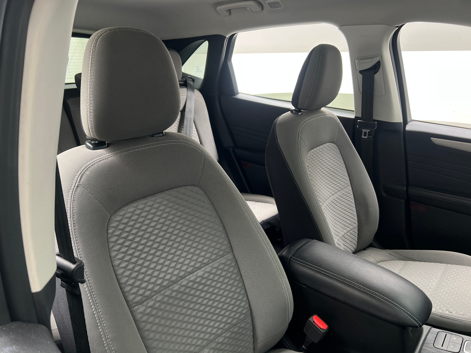 Thumbnail: 2022 Ford Escape - 2