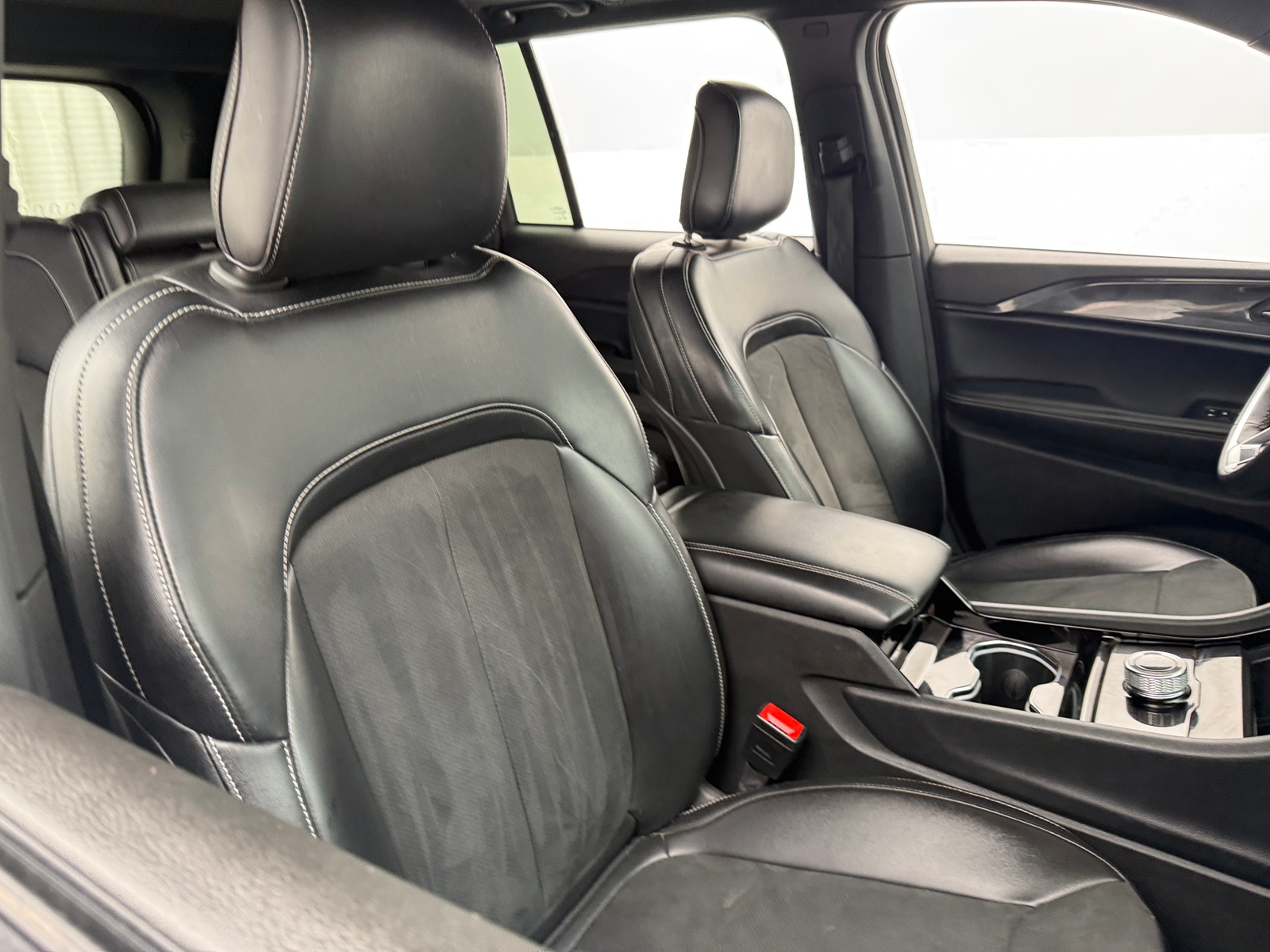 Thumbnail: 2023 Jeep Grand Cherokee - 2