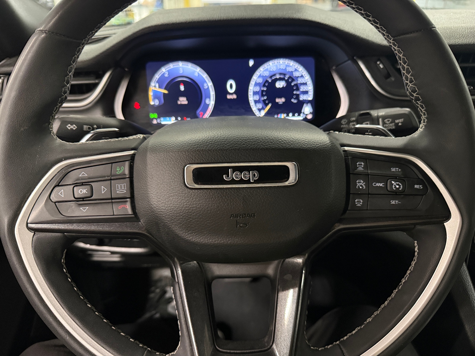 Thumbnail: 2023 Jeep Grand Cherokee - 5