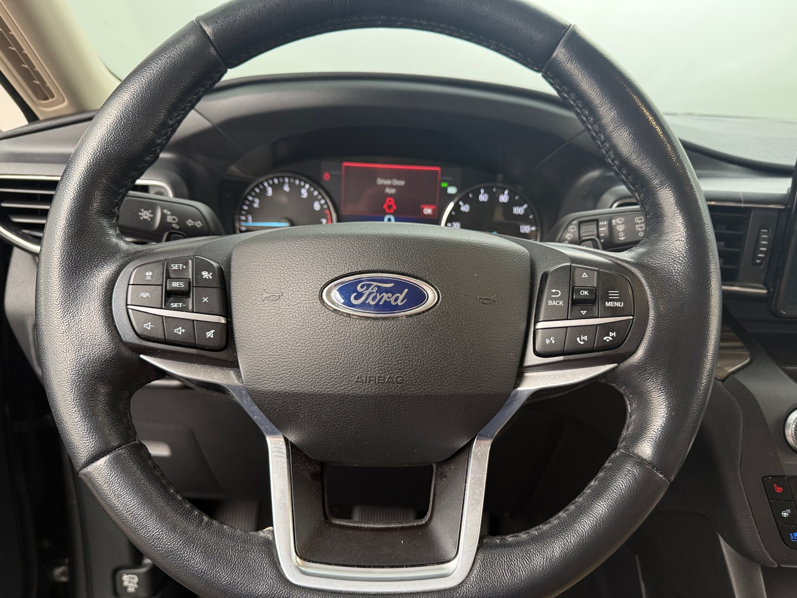 Thumbnail: 2020 Ford Explorer - 4