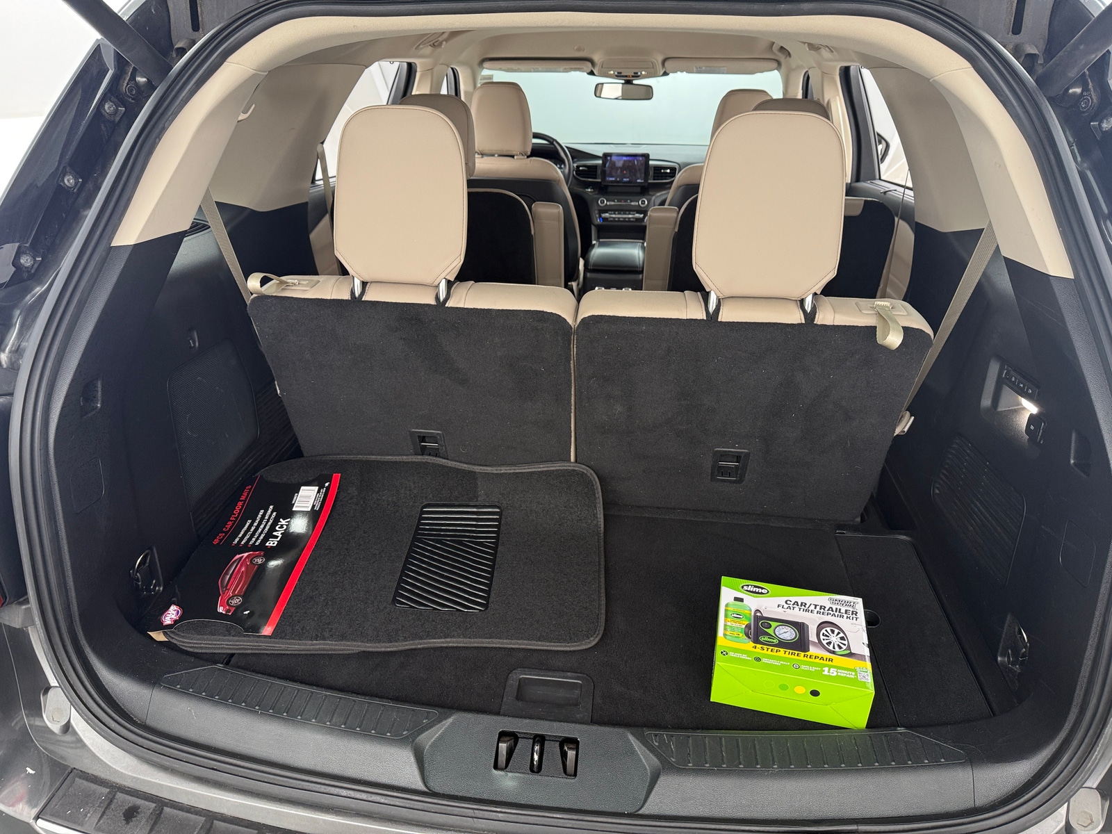 Thumbnail: 2020 Ford Explorer - 6