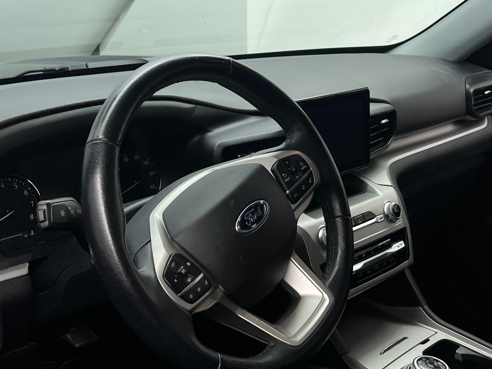 Thumbnail: 2021 Ford Explorer - 5