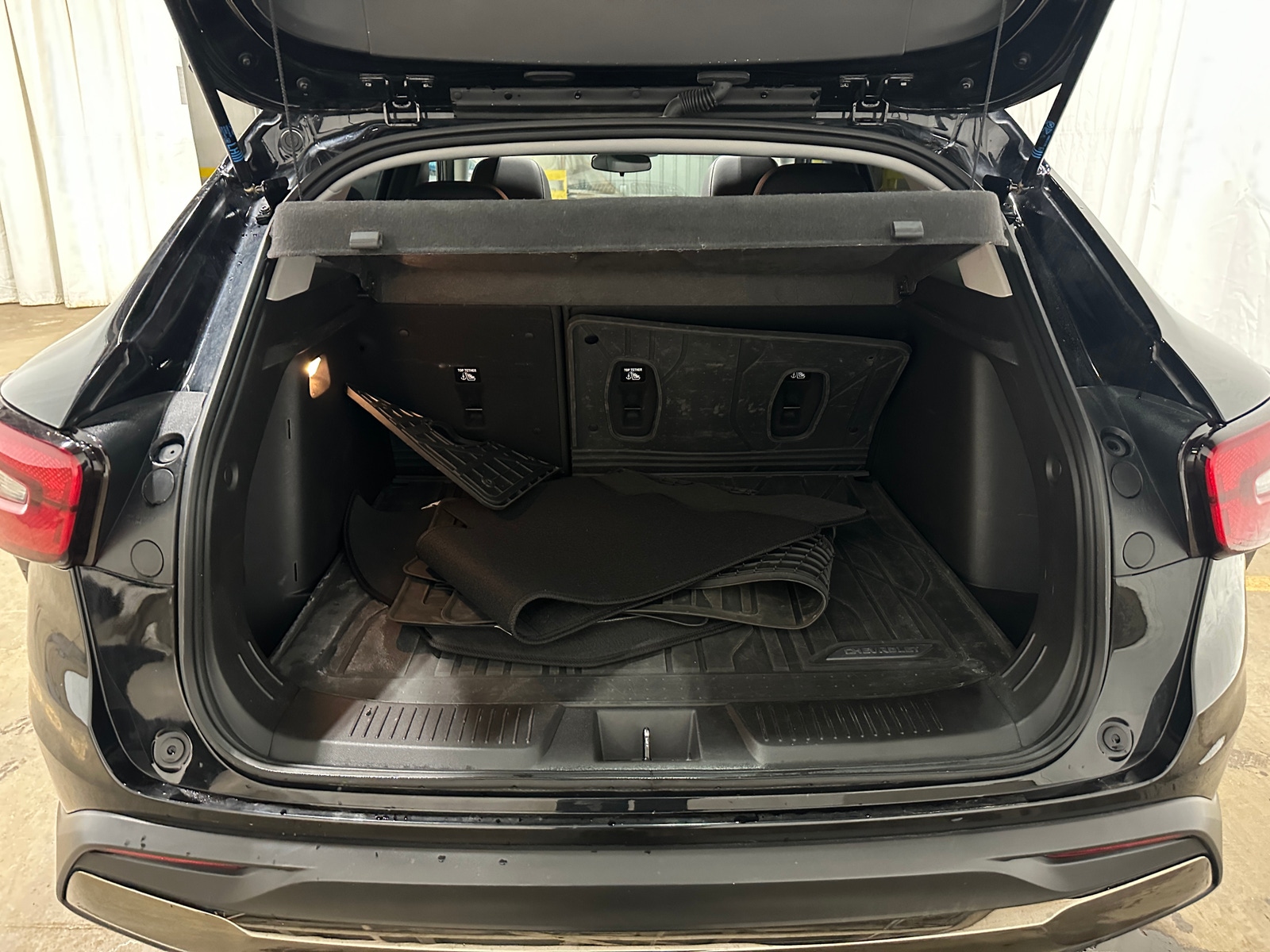 Thumbnail: 2024 Chevrolet Trax - 6