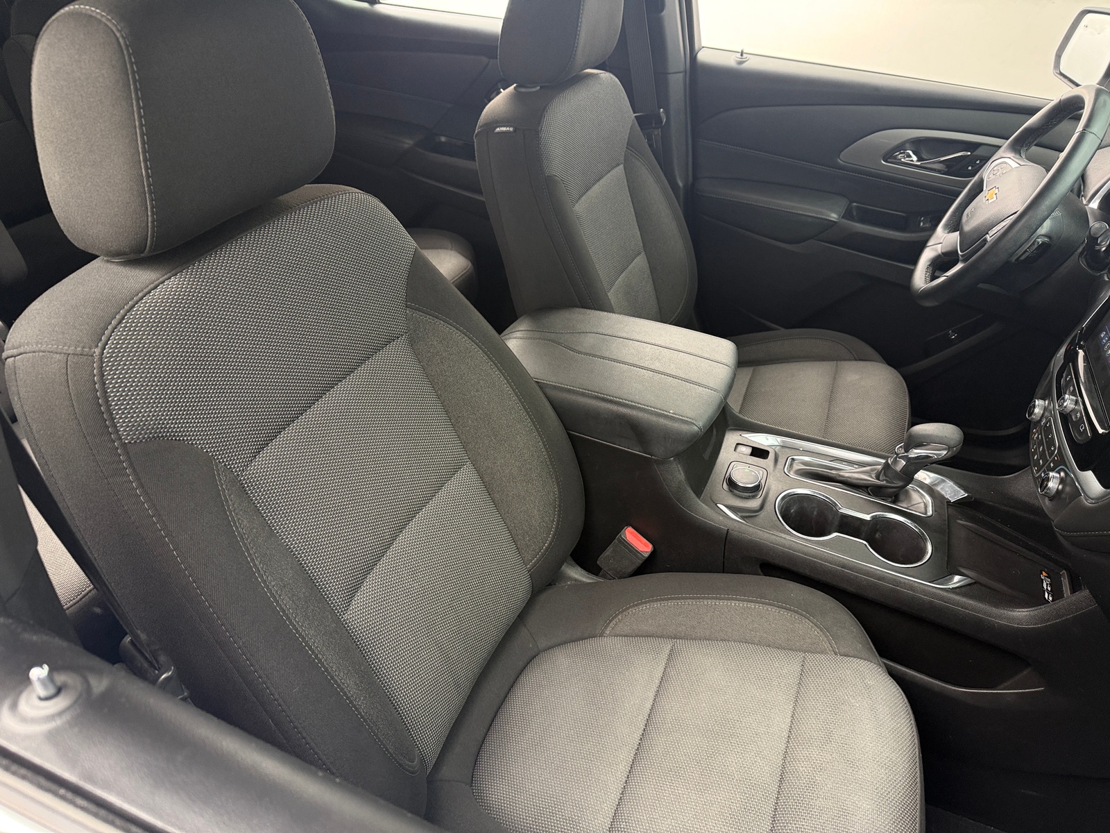 Thumbnail: 2023 Chevrolet Traverse - 2